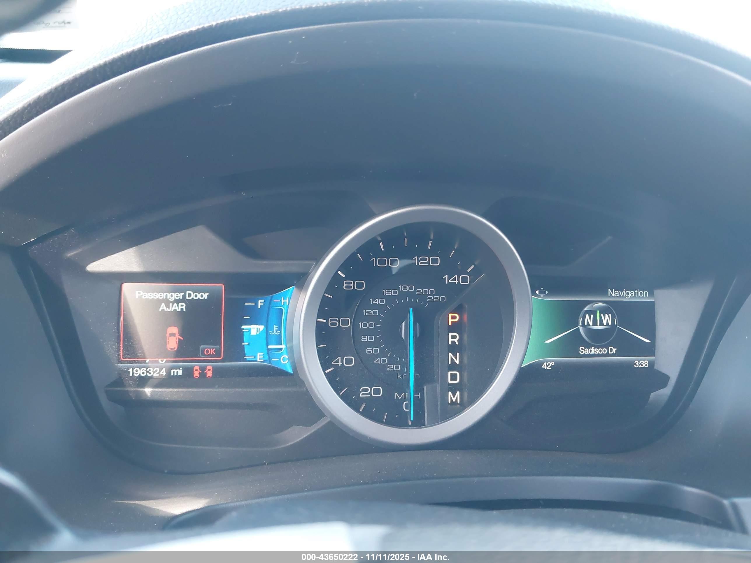 FORD EXPLORER image 7