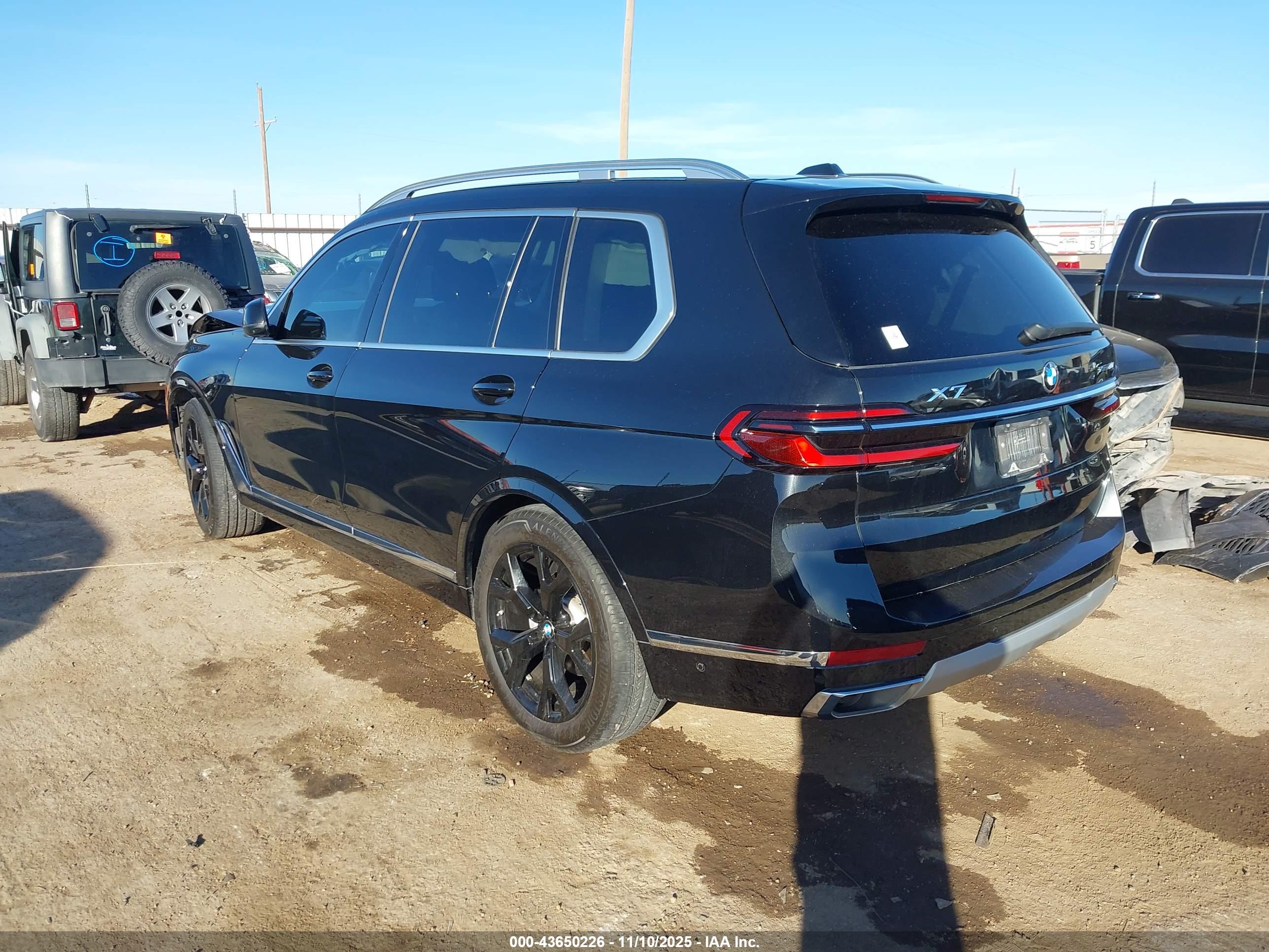 BMW X7 image 3