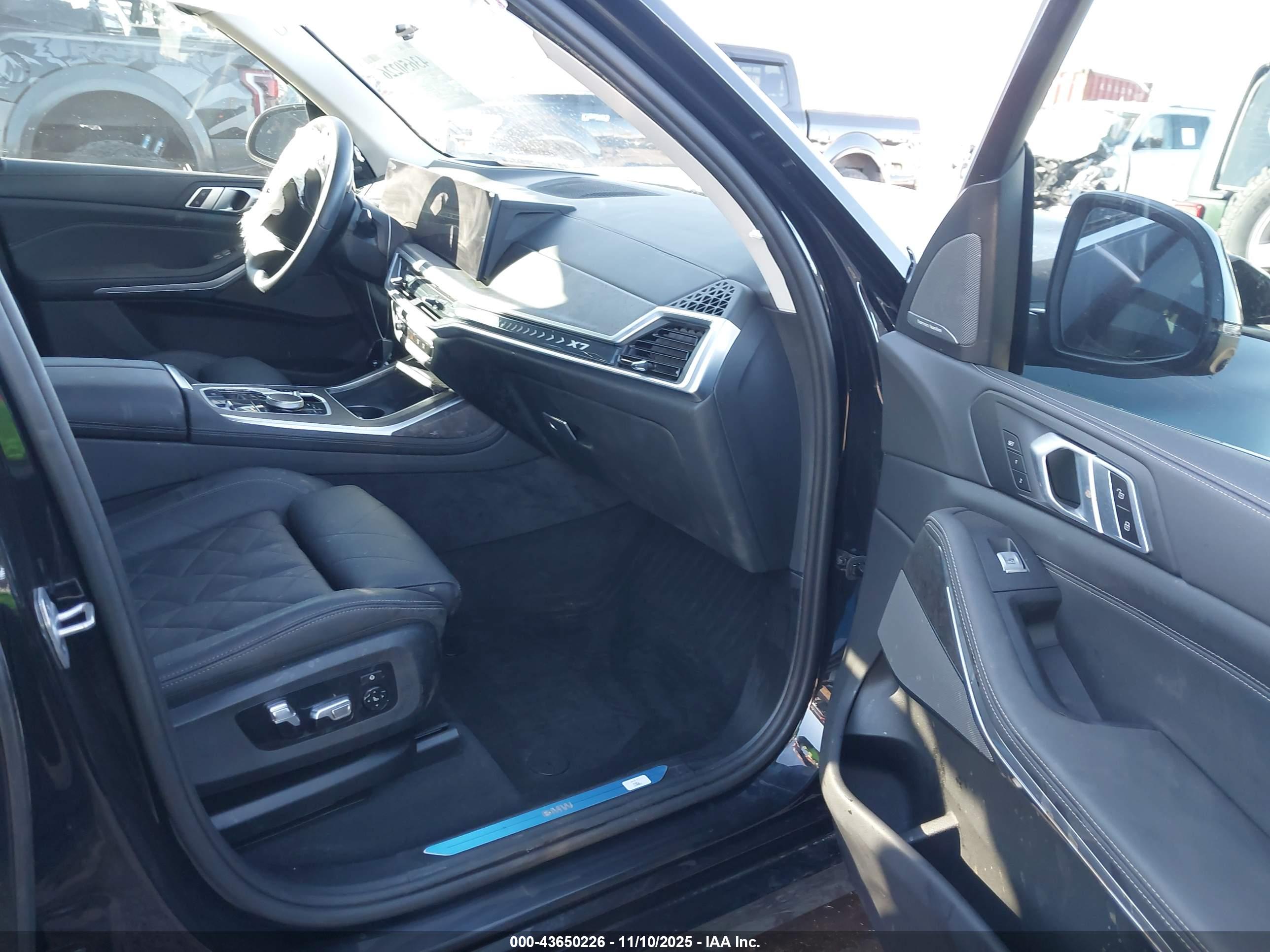 BMW X7 image 5