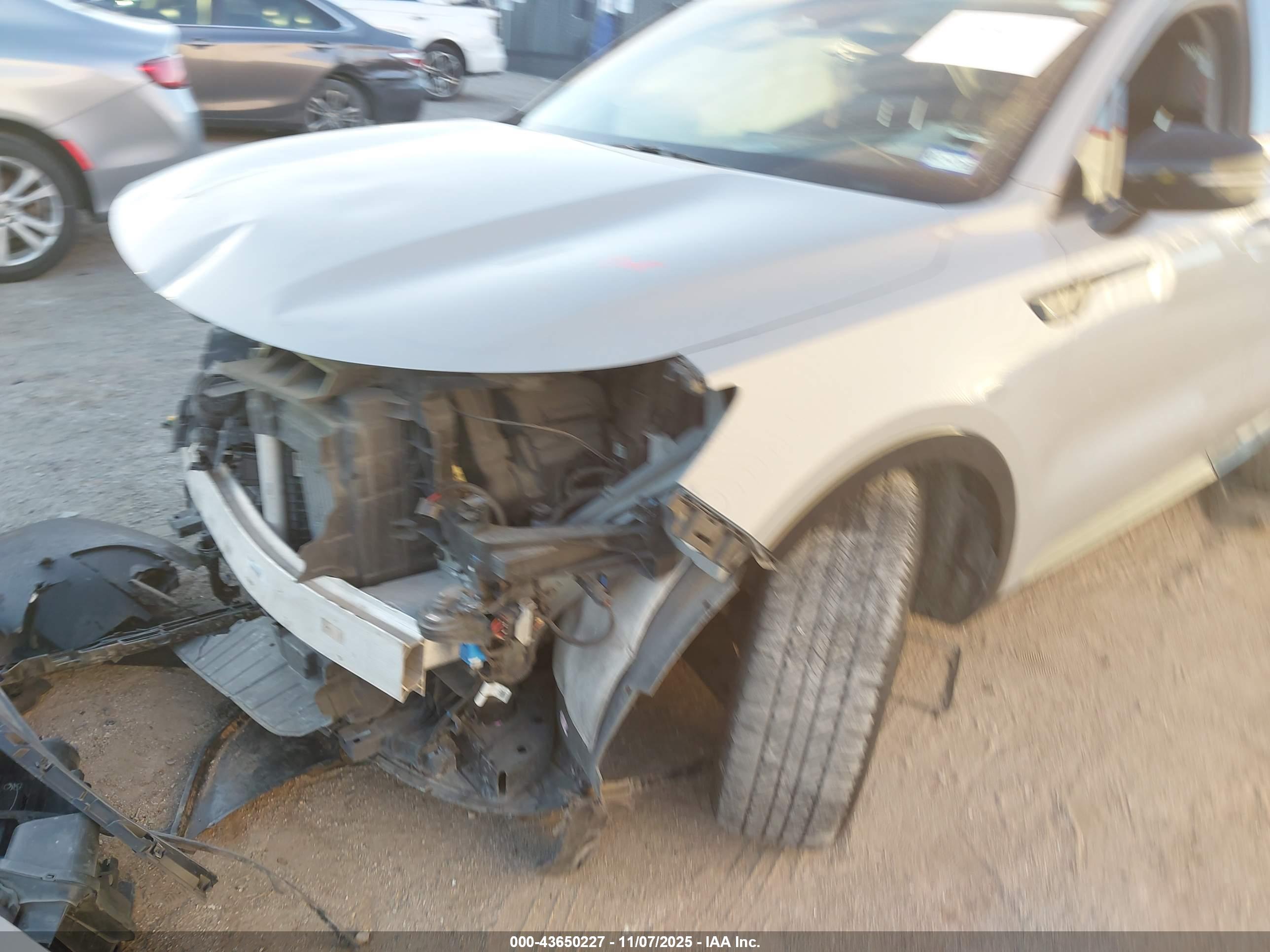 KIA SORENTO image 6