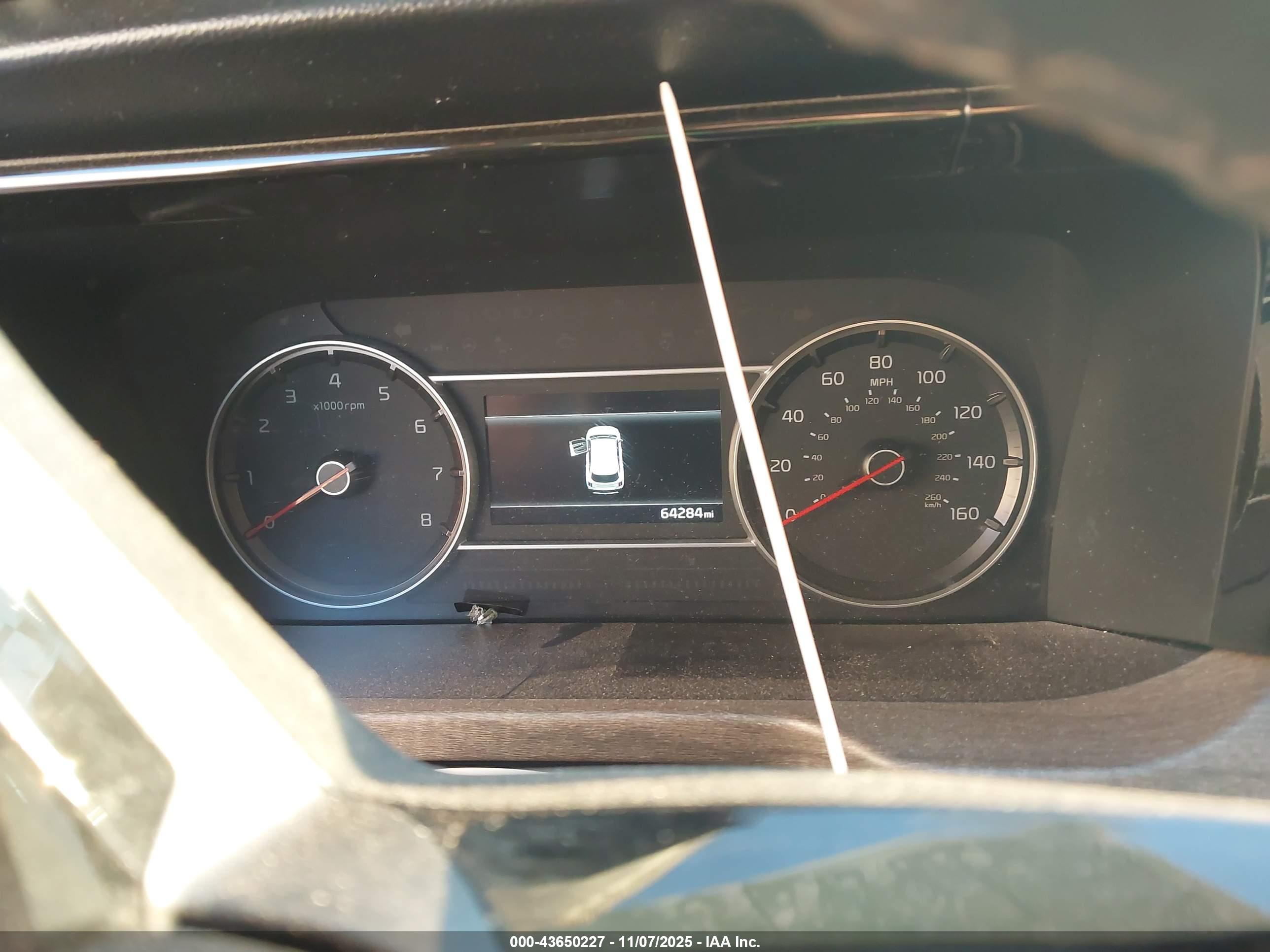 KIA SORENTO image 7