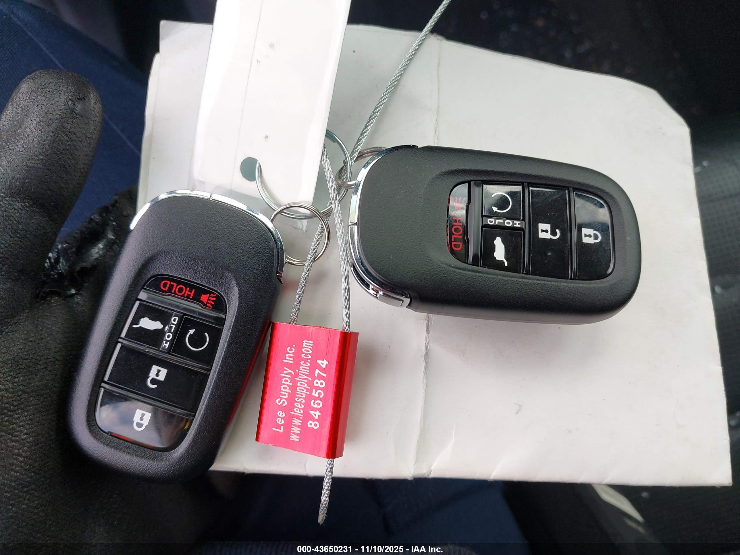HONDA CR-V image 11