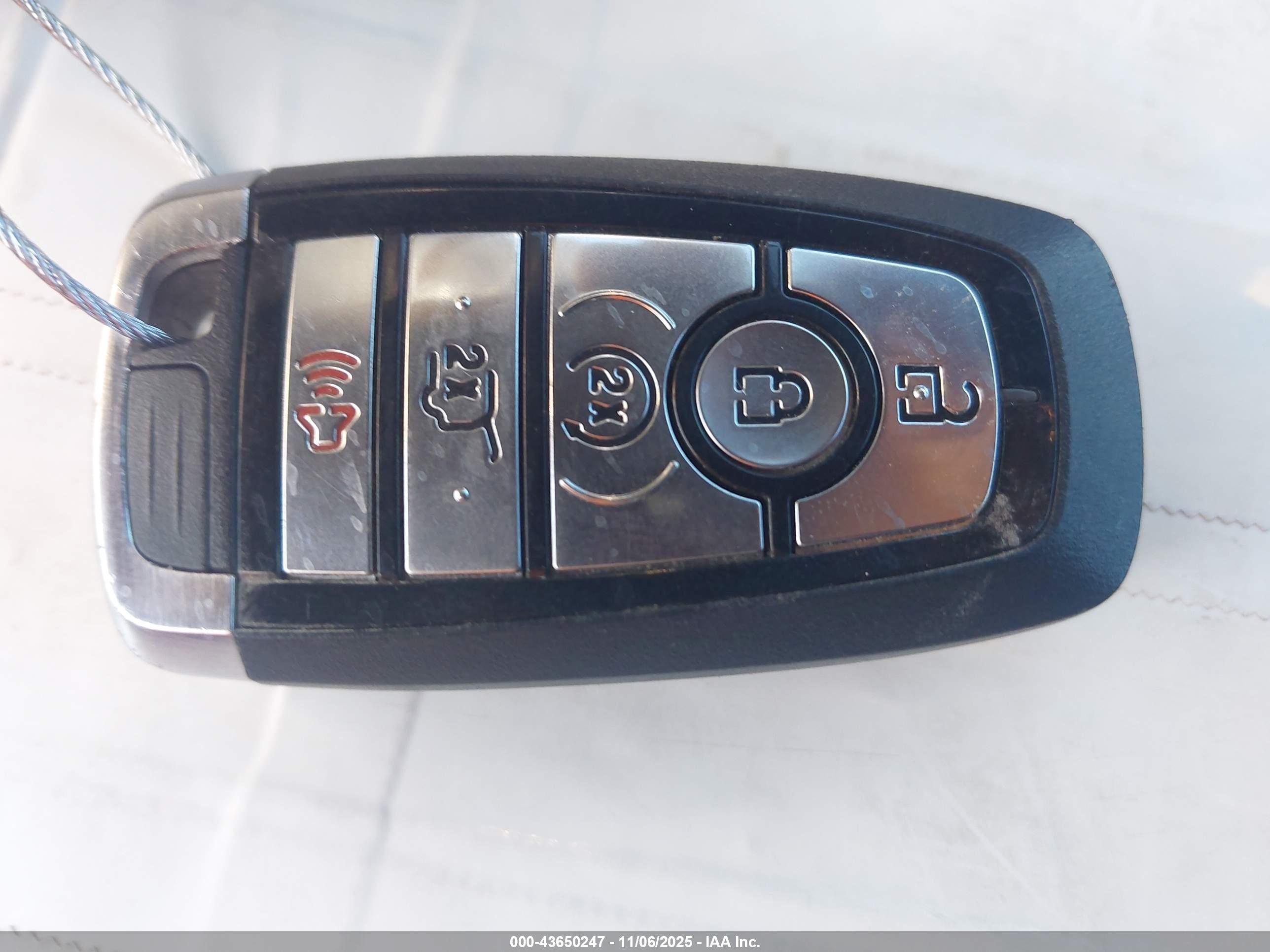 FORD EXPLORER image 11