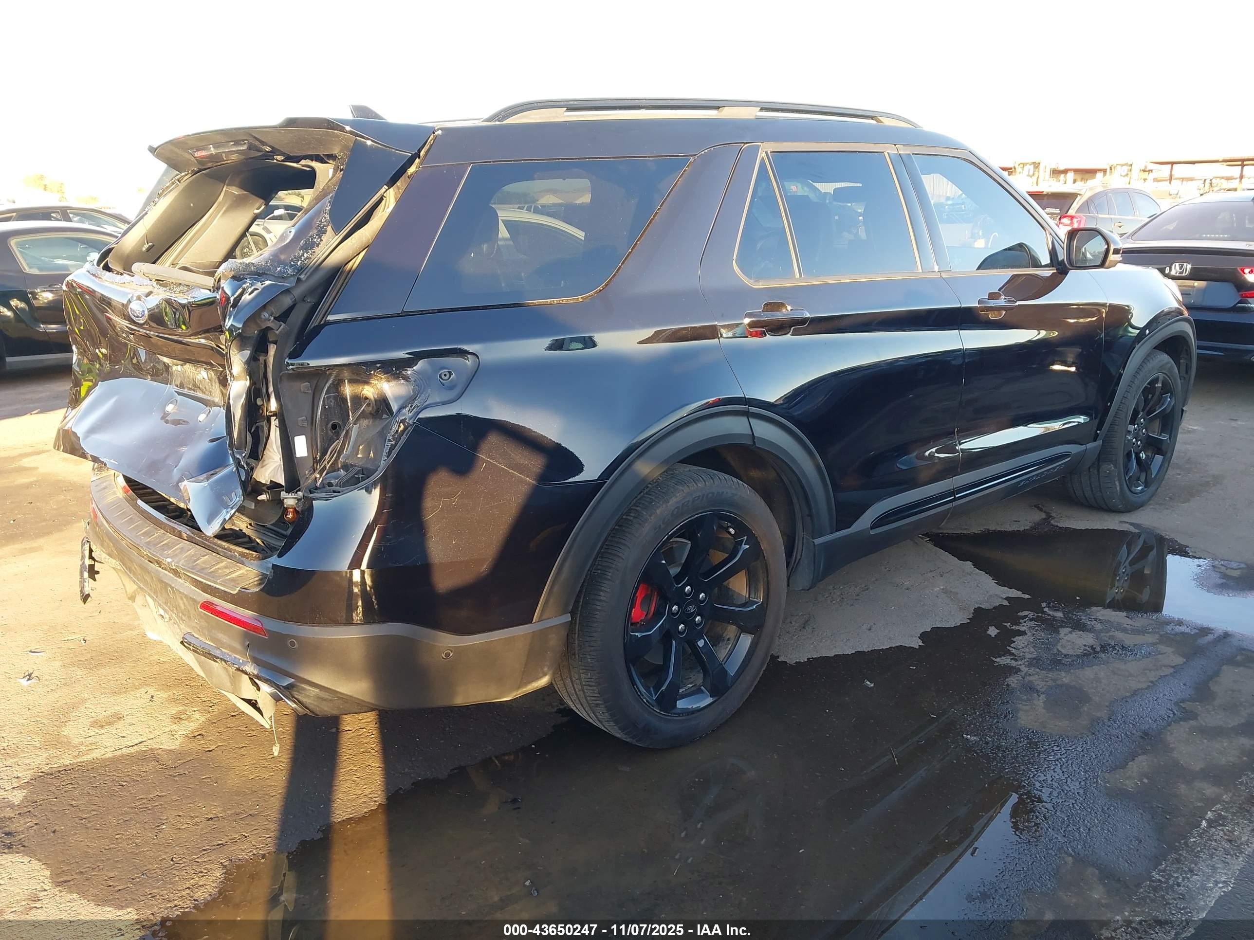FORD EXPLORER image 4