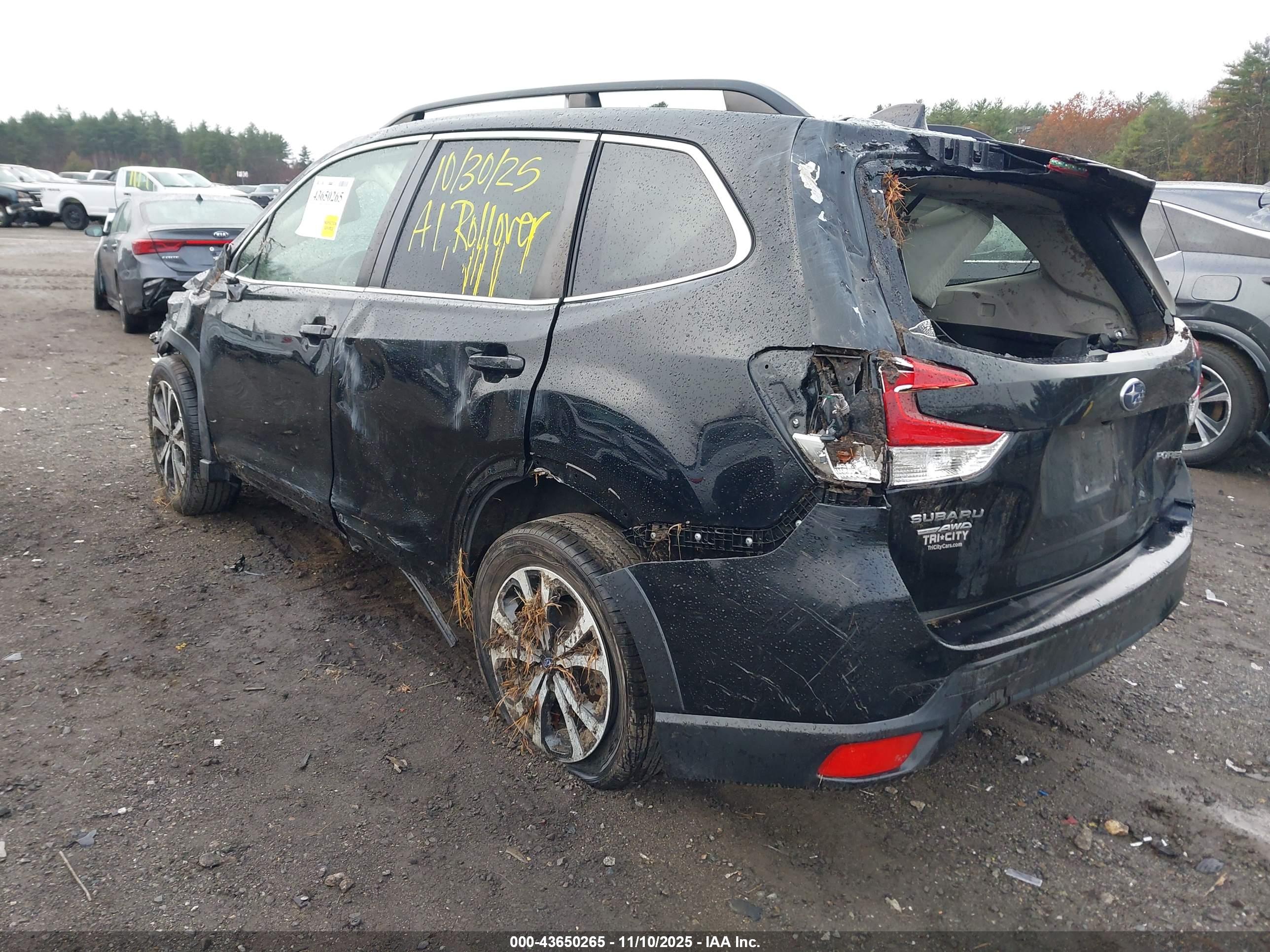 SUBARU FORESTER image 3