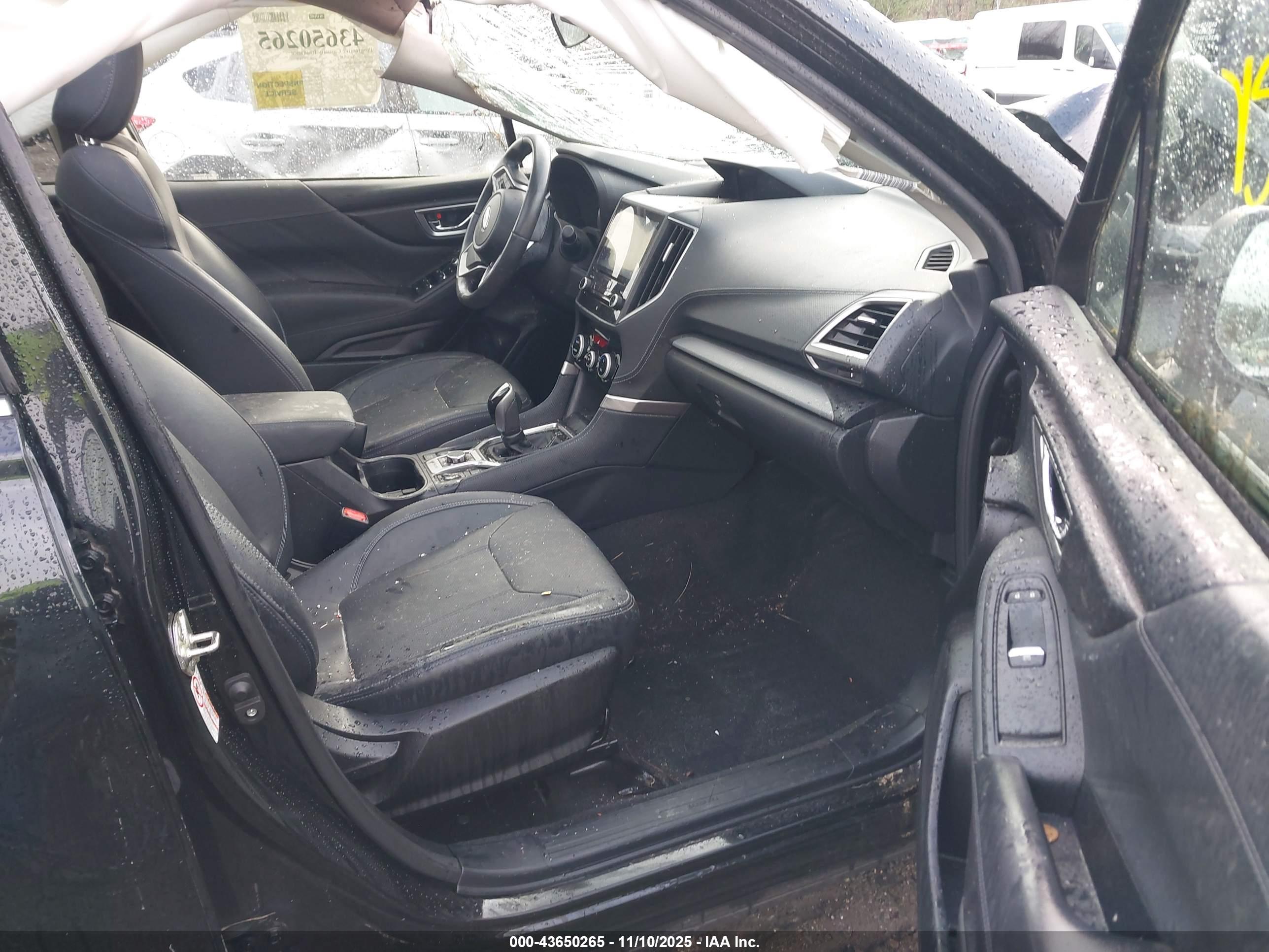 SUBARU FORESTER image 5