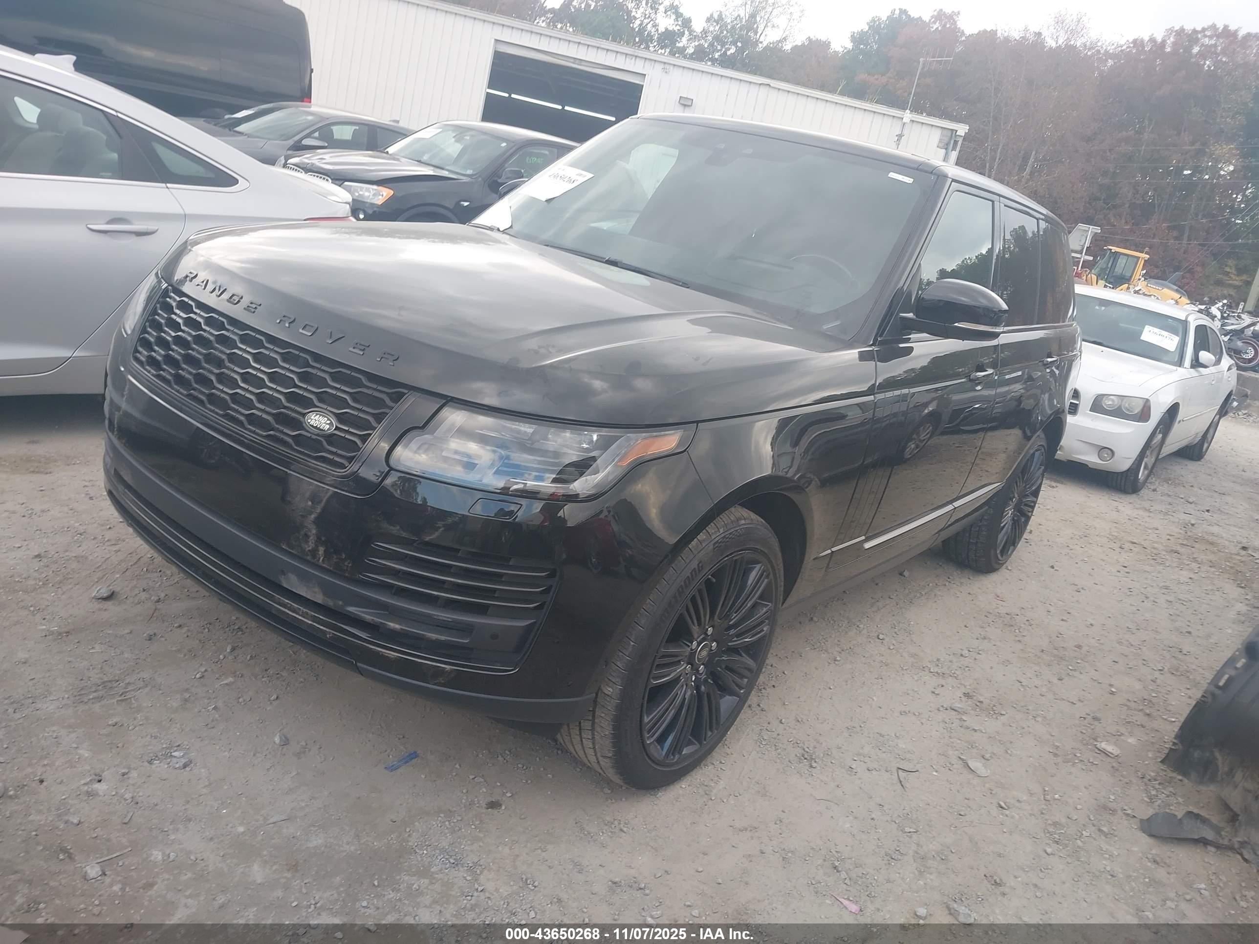 LAND ROVER image 2
