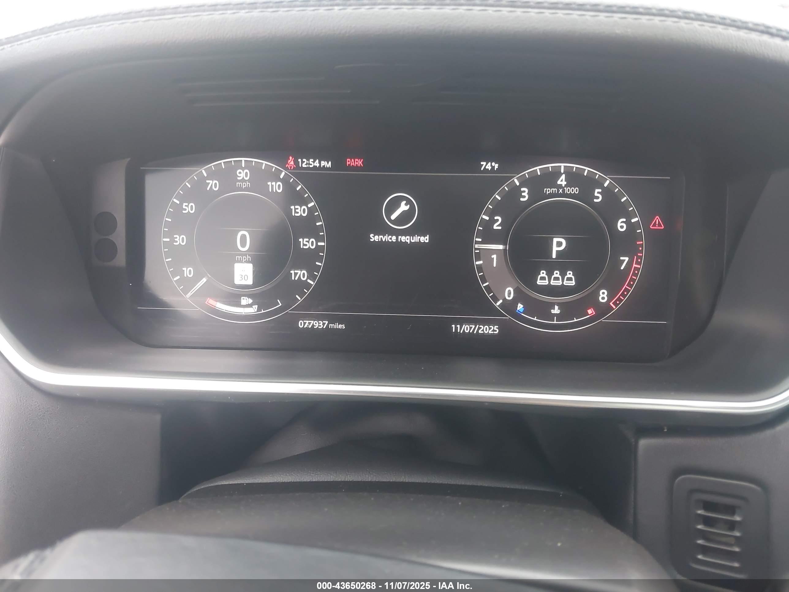LAND ROVER image 7