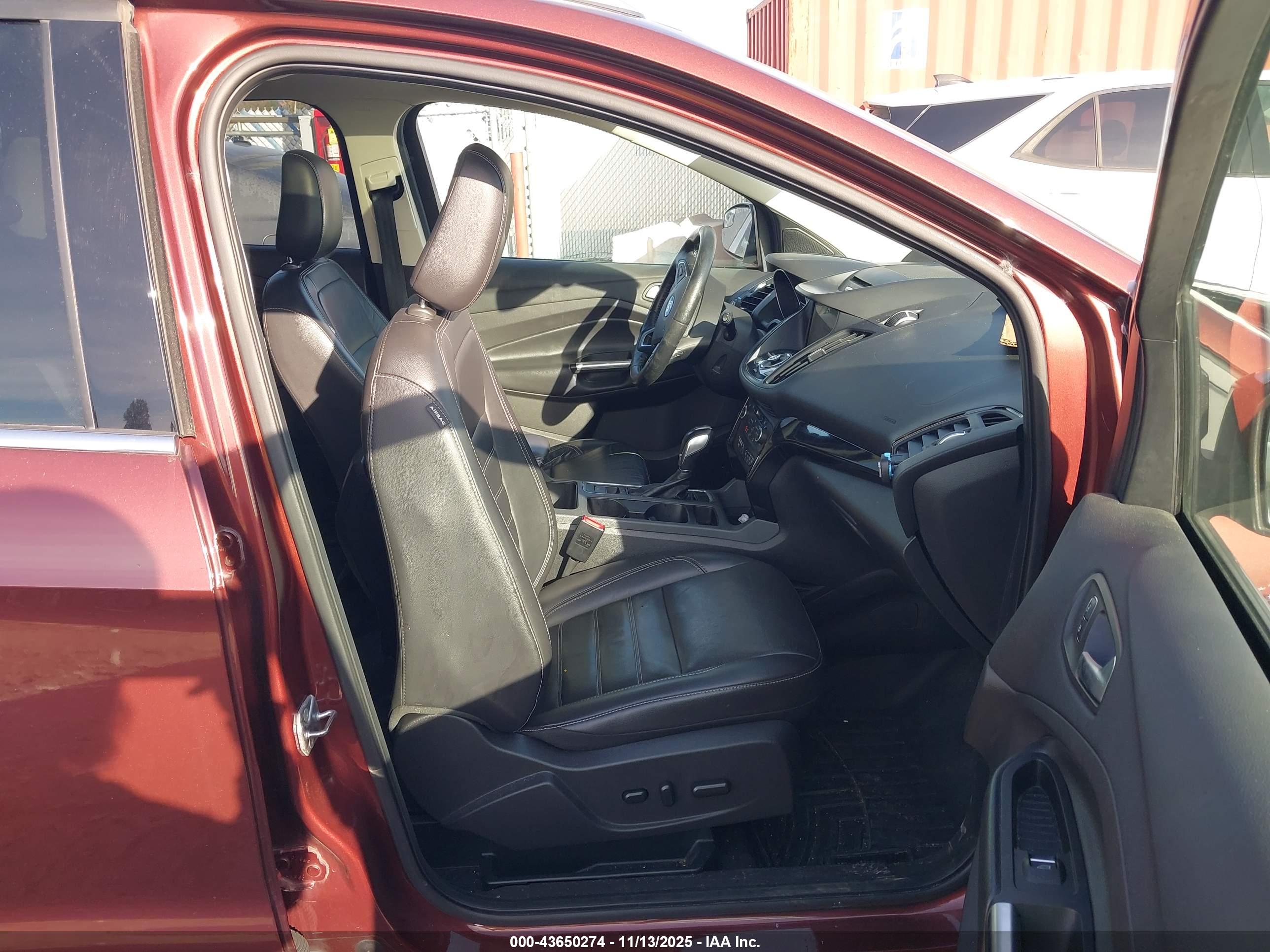 FORD ESCAPE image 5