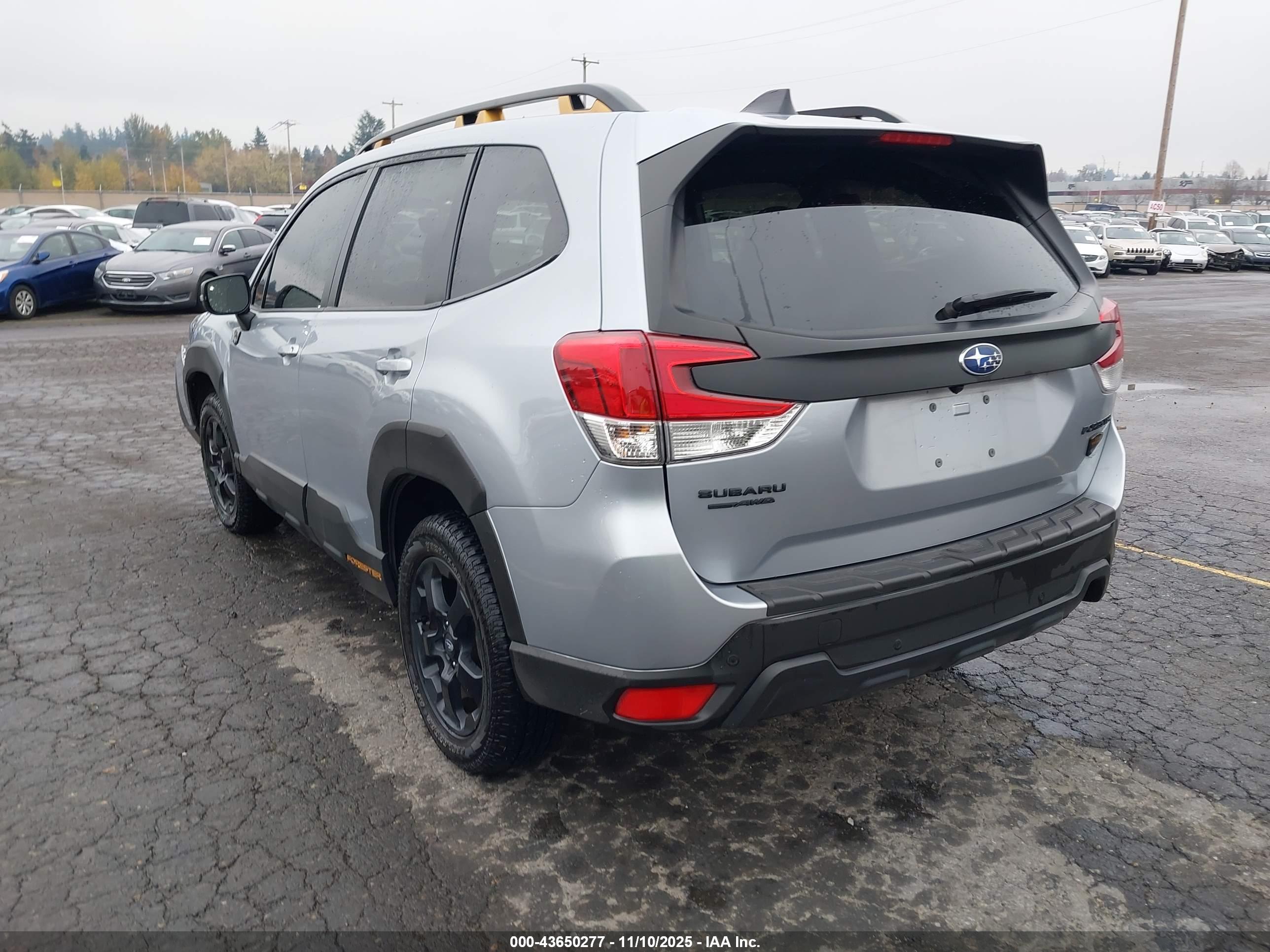 SUBARU FORESTER image 3