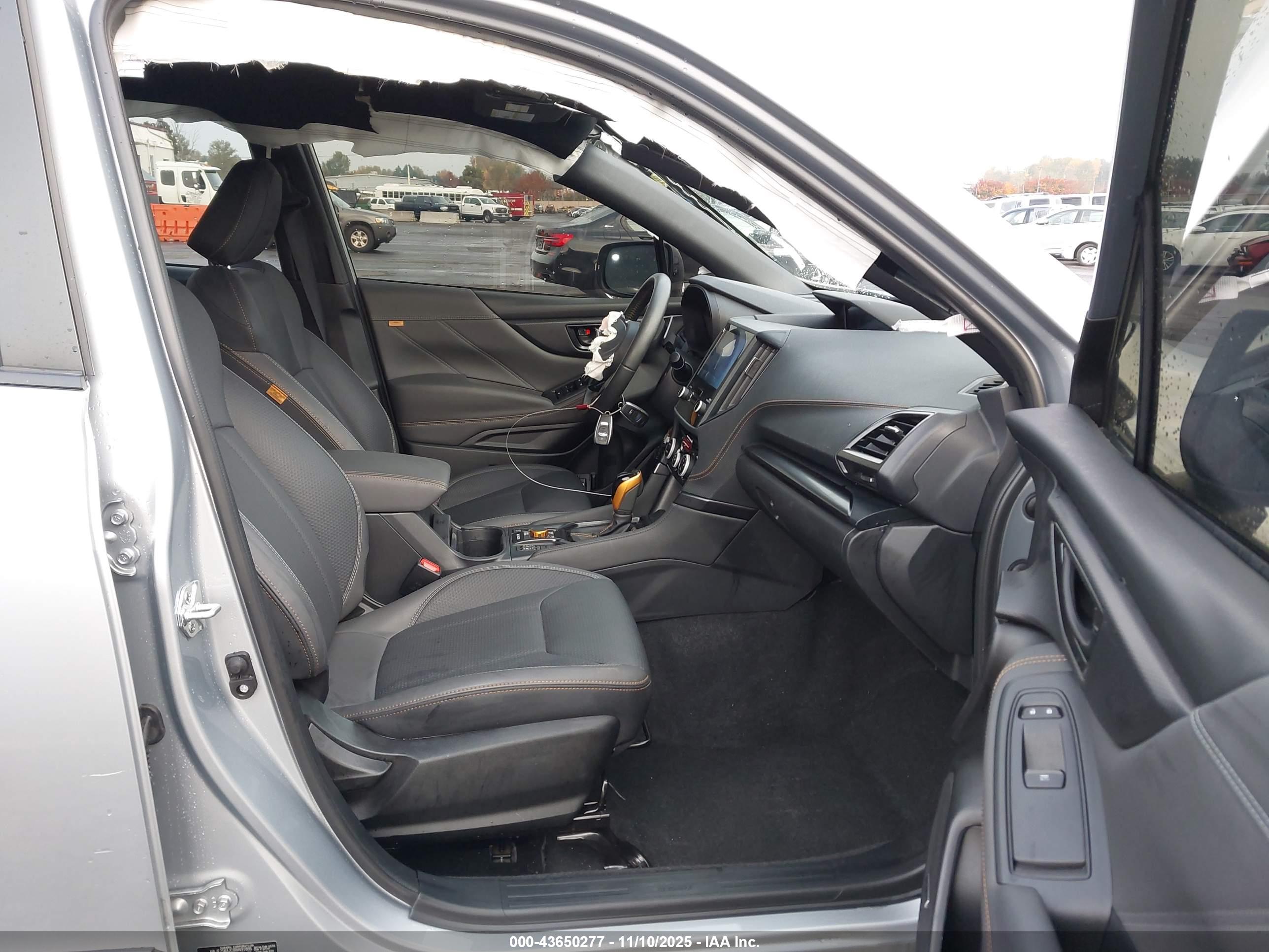 SUBARU FORESTER image 5
