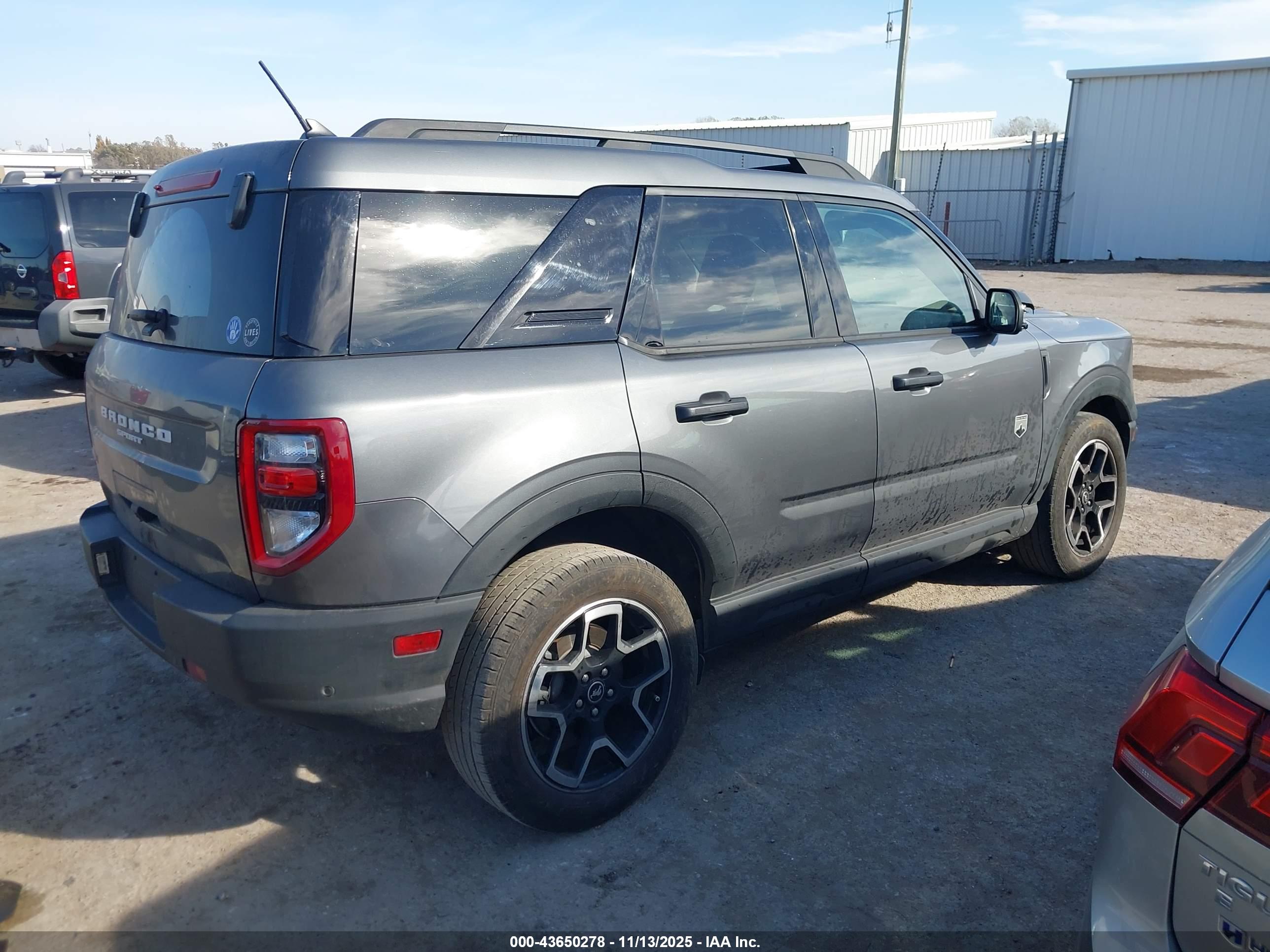 FORD BRONCO image 4