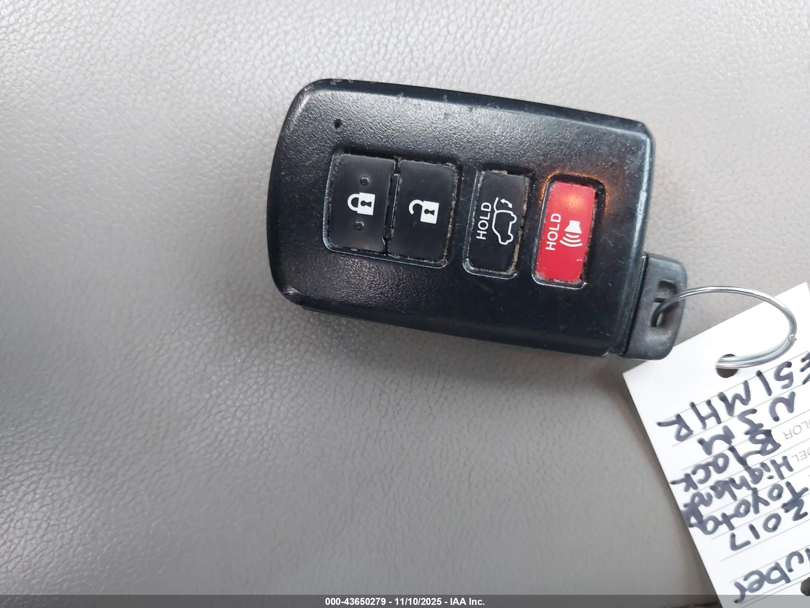 TOYOTA HIGHLANDER image 11