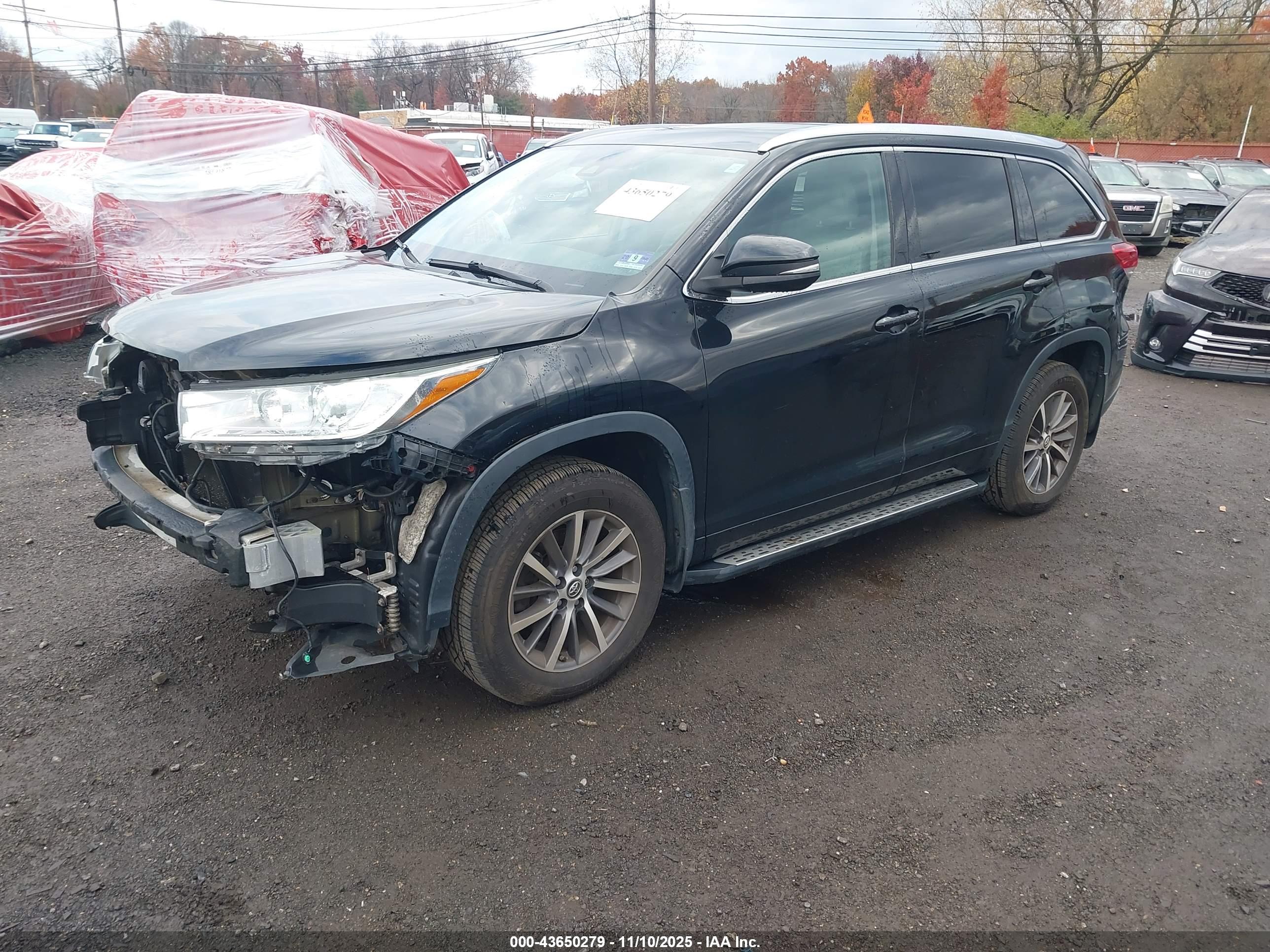 TOYOTA HIGHLANDER image 2