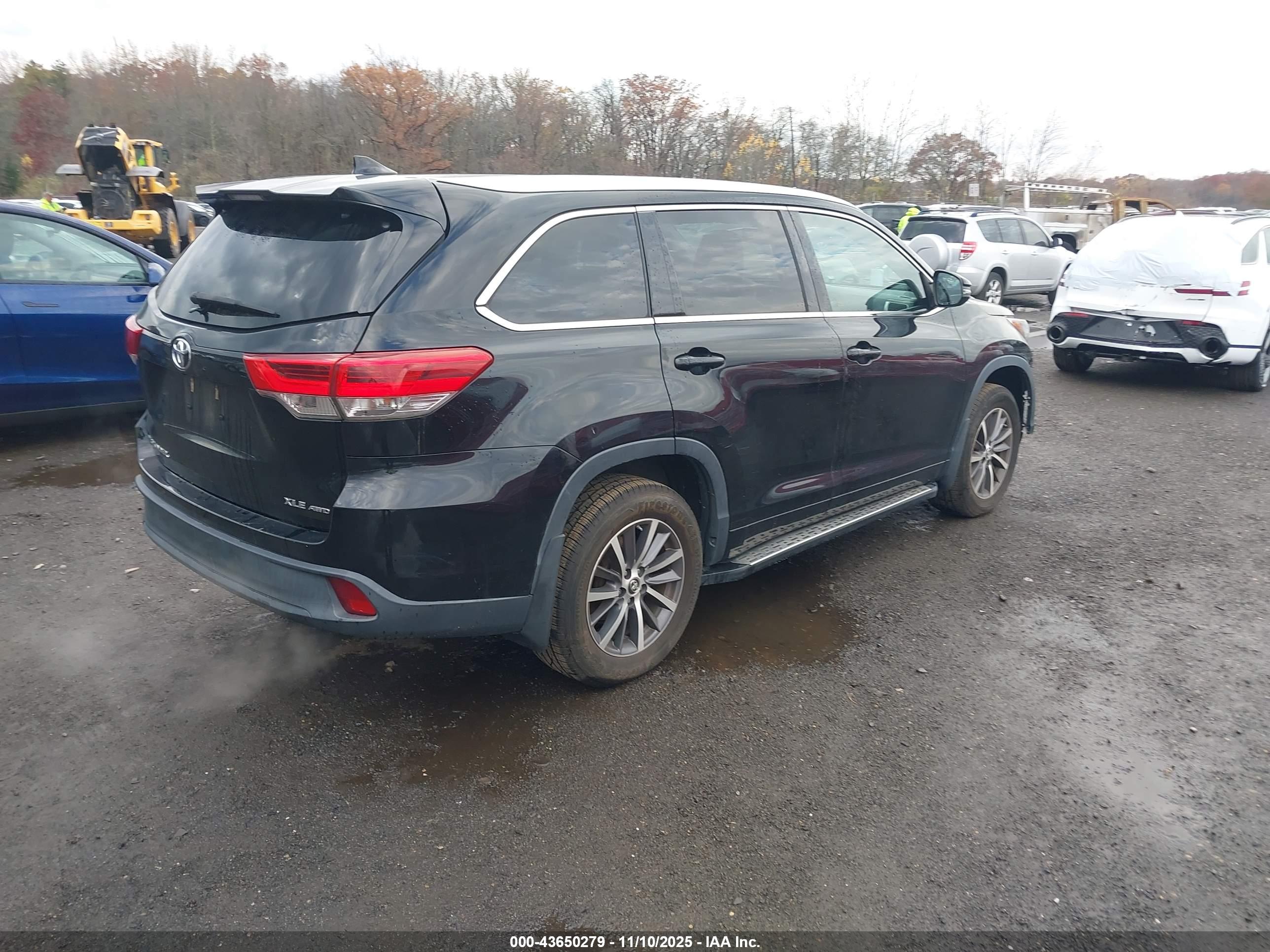 TOYOTA HIGHLANDER image 4