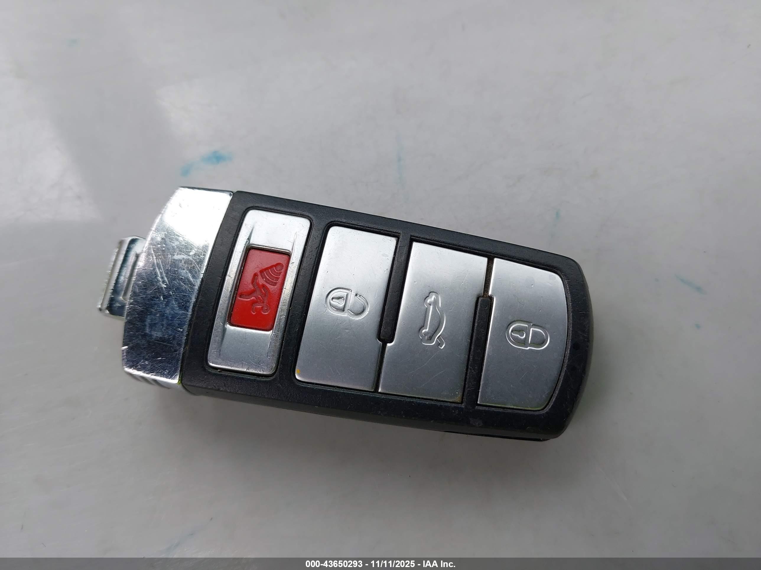 VOLKSWAGEN PASSAT image 11