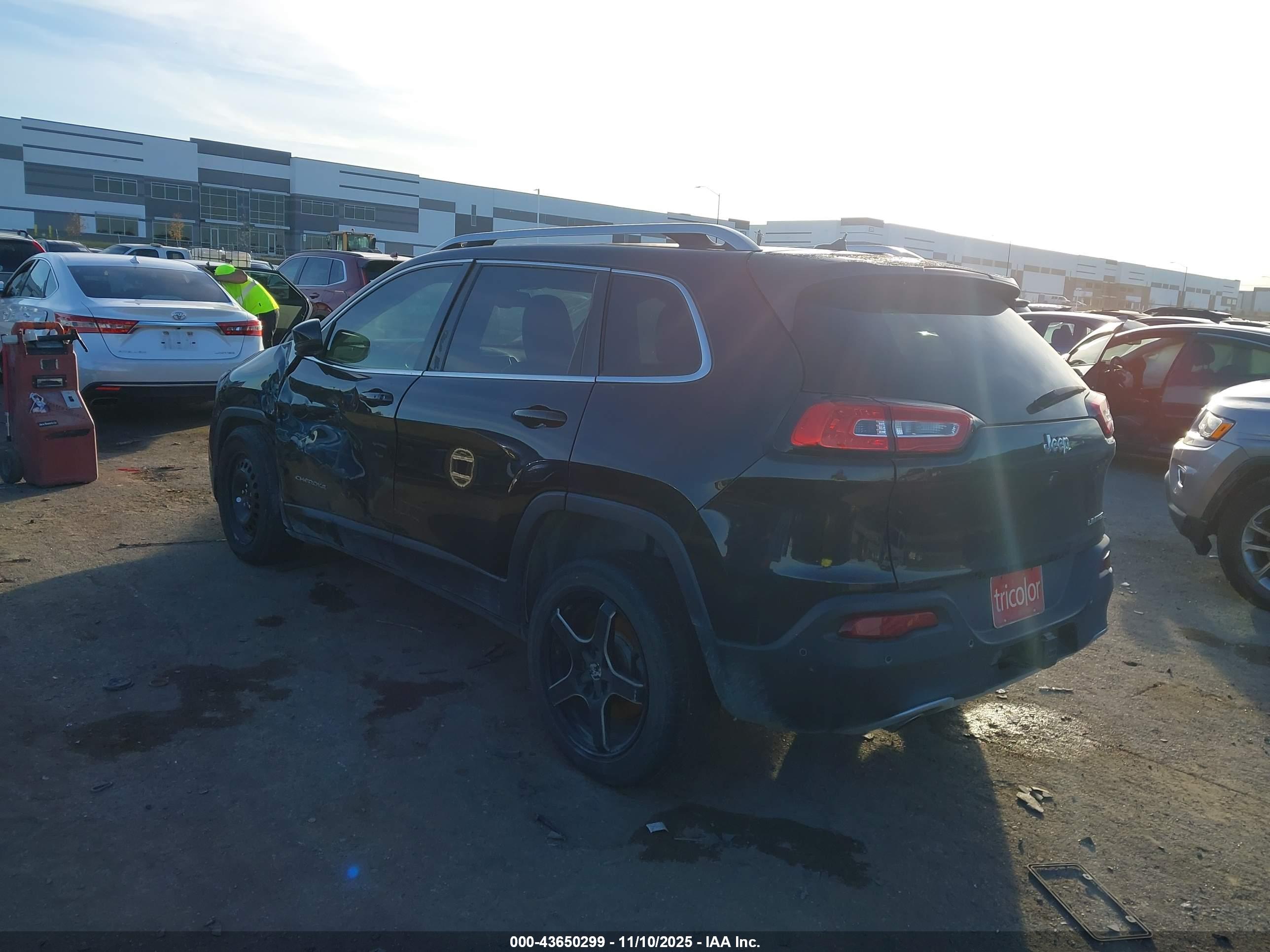 JEEP CHEROKEE image 3