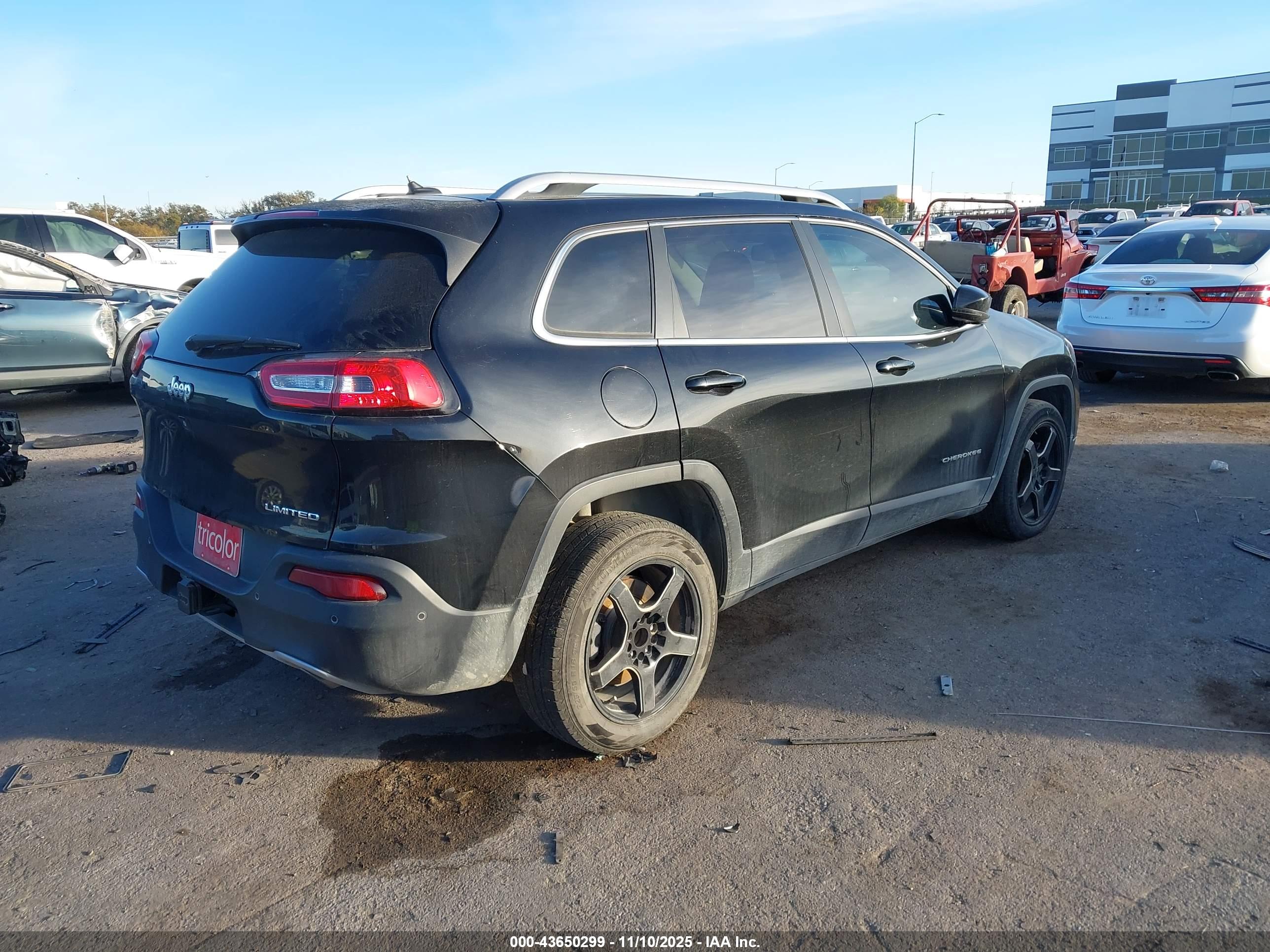 JEEP CHEROKEE image 4