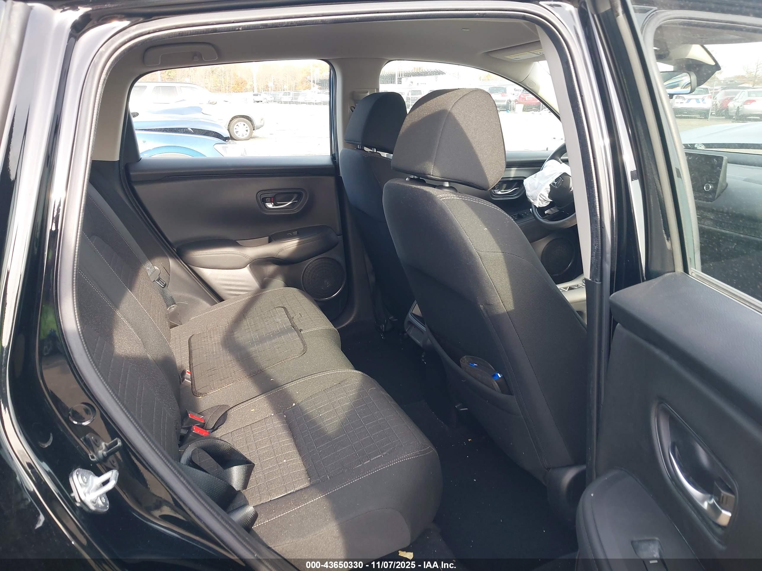 HONDA HR-V image 8