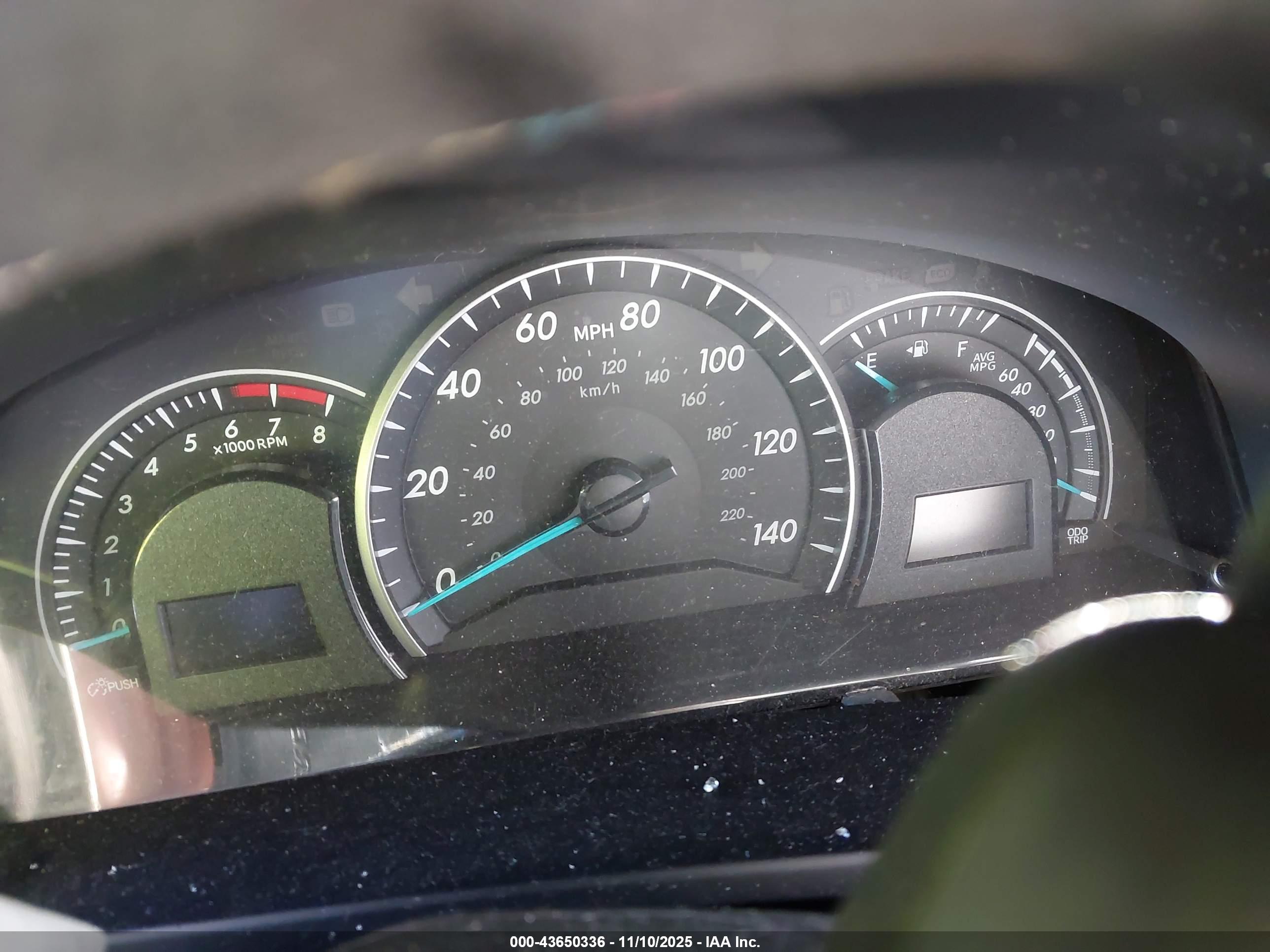 TOYOTA CAMRY image 7