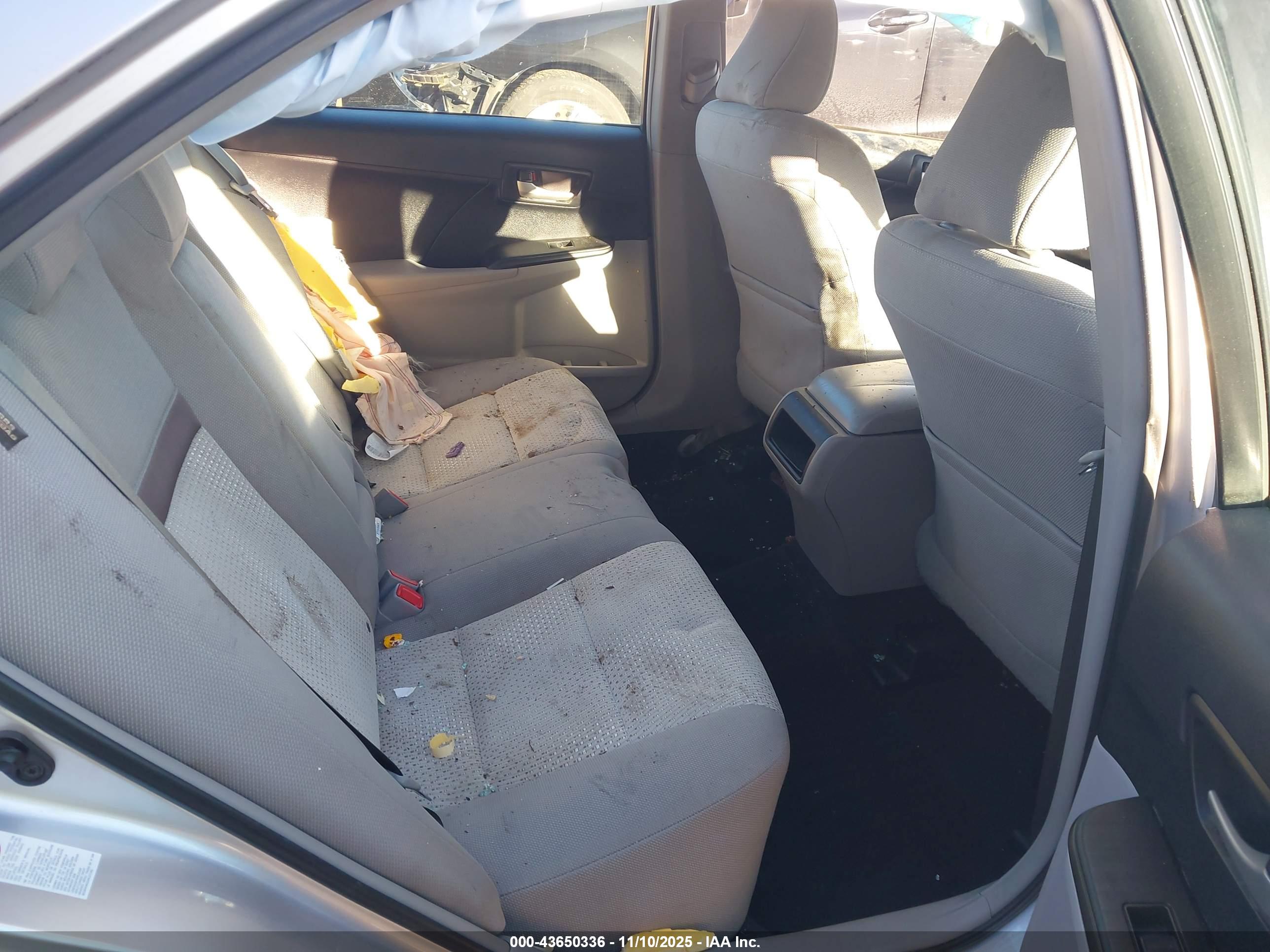 TOYOTA CAMRY image 8