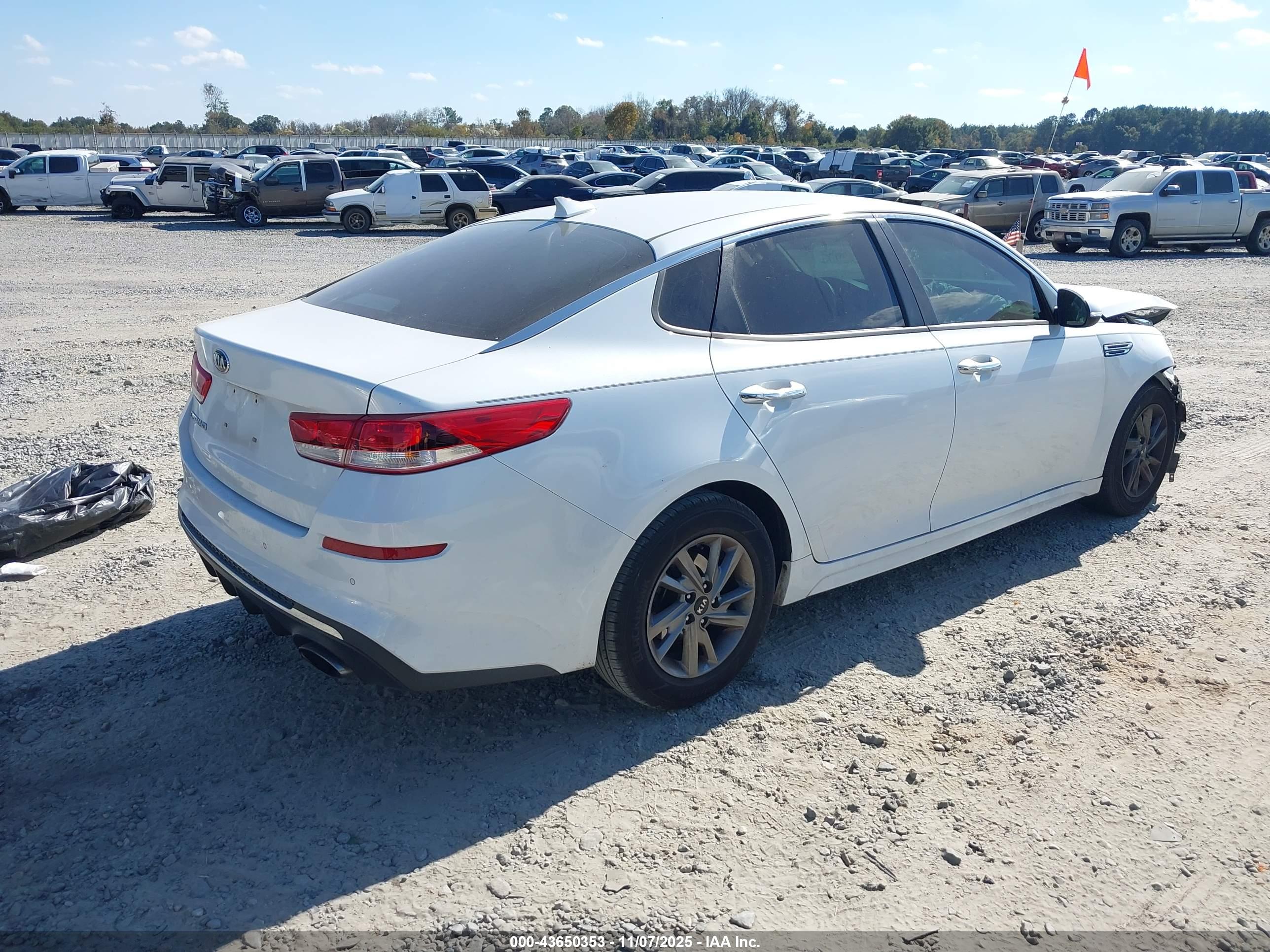 KIA OPTIMA image 4