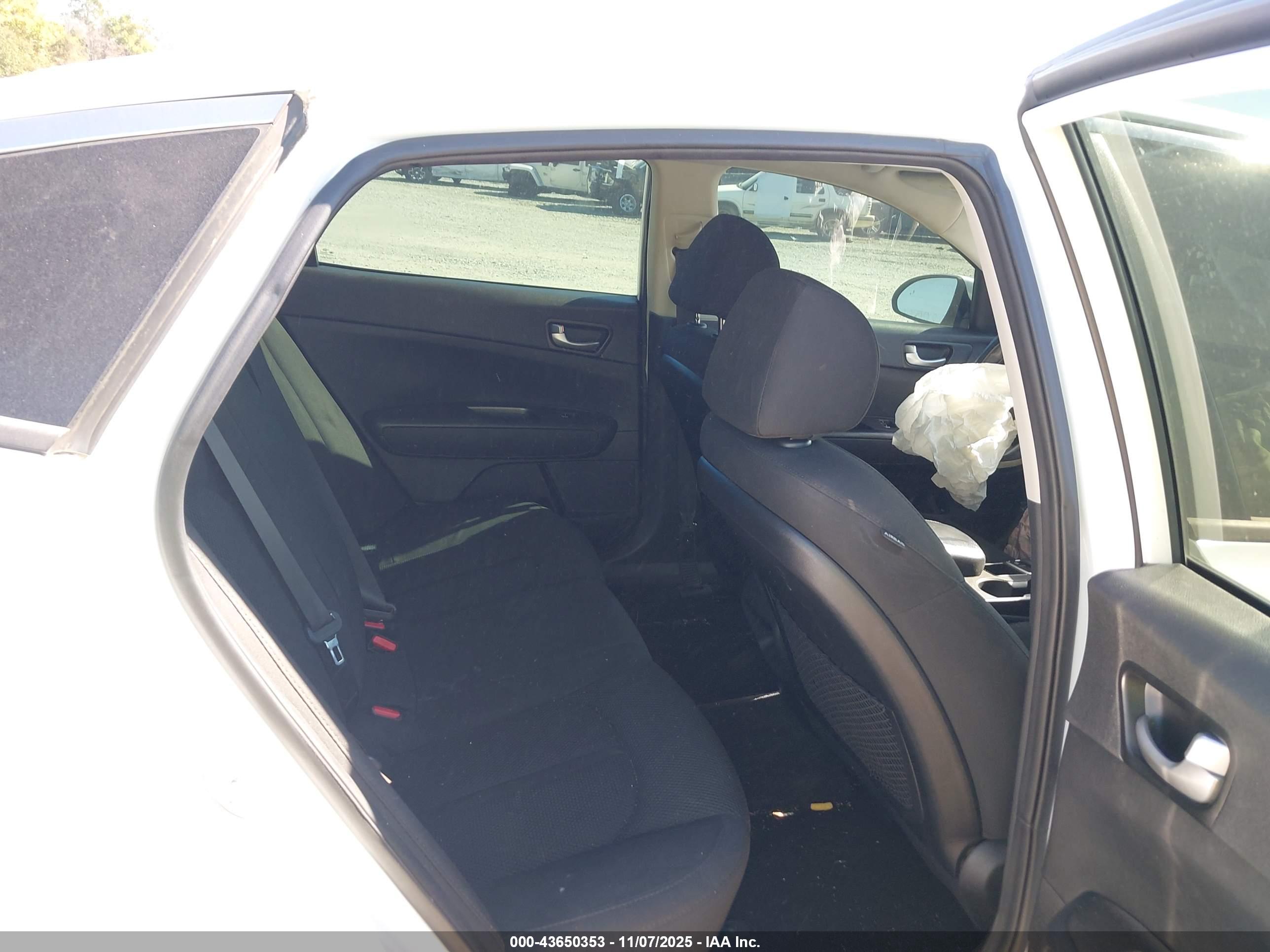 KIA OPTIMA image 8