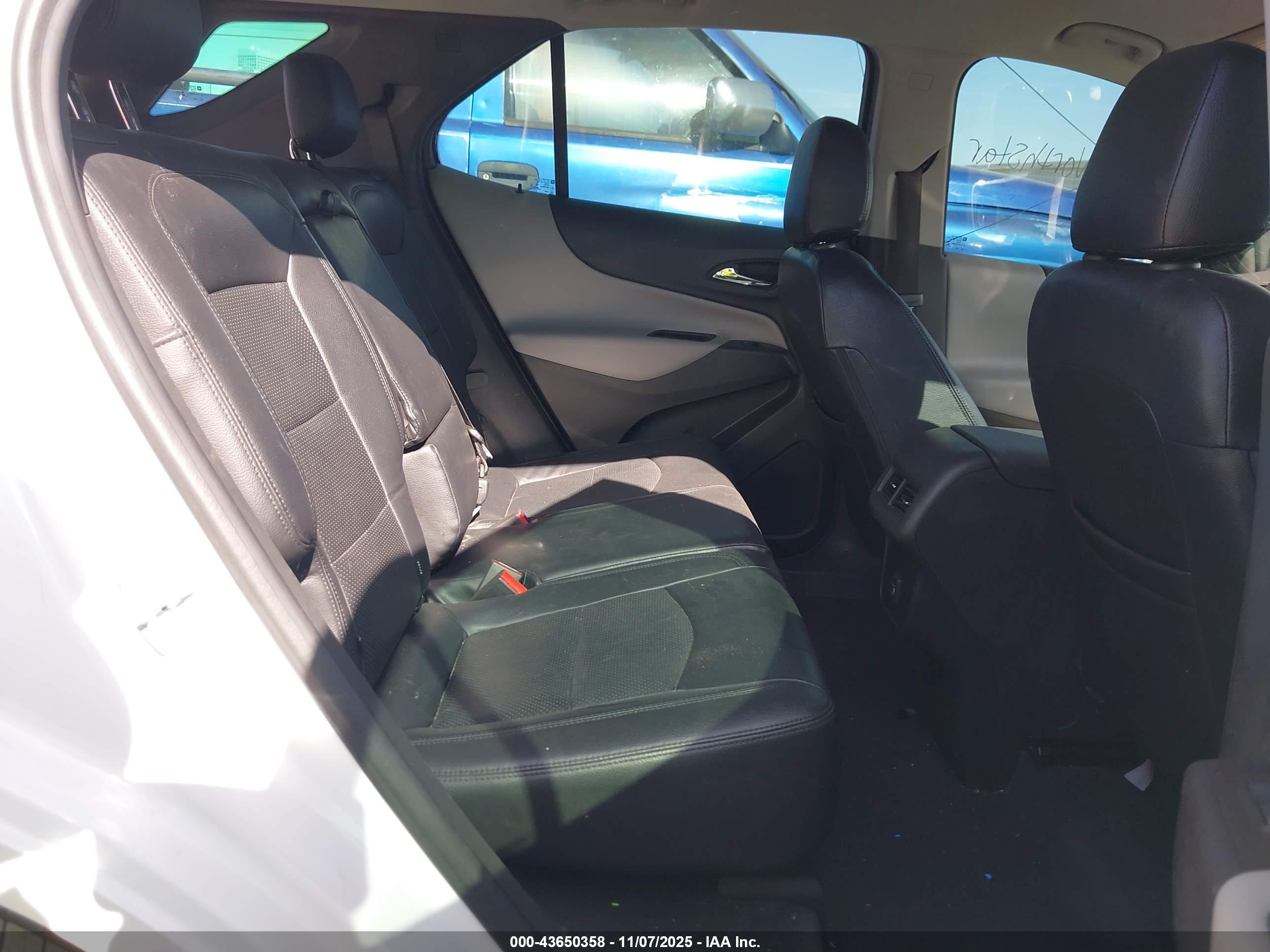 CHEVROLET EQUINOX image 8