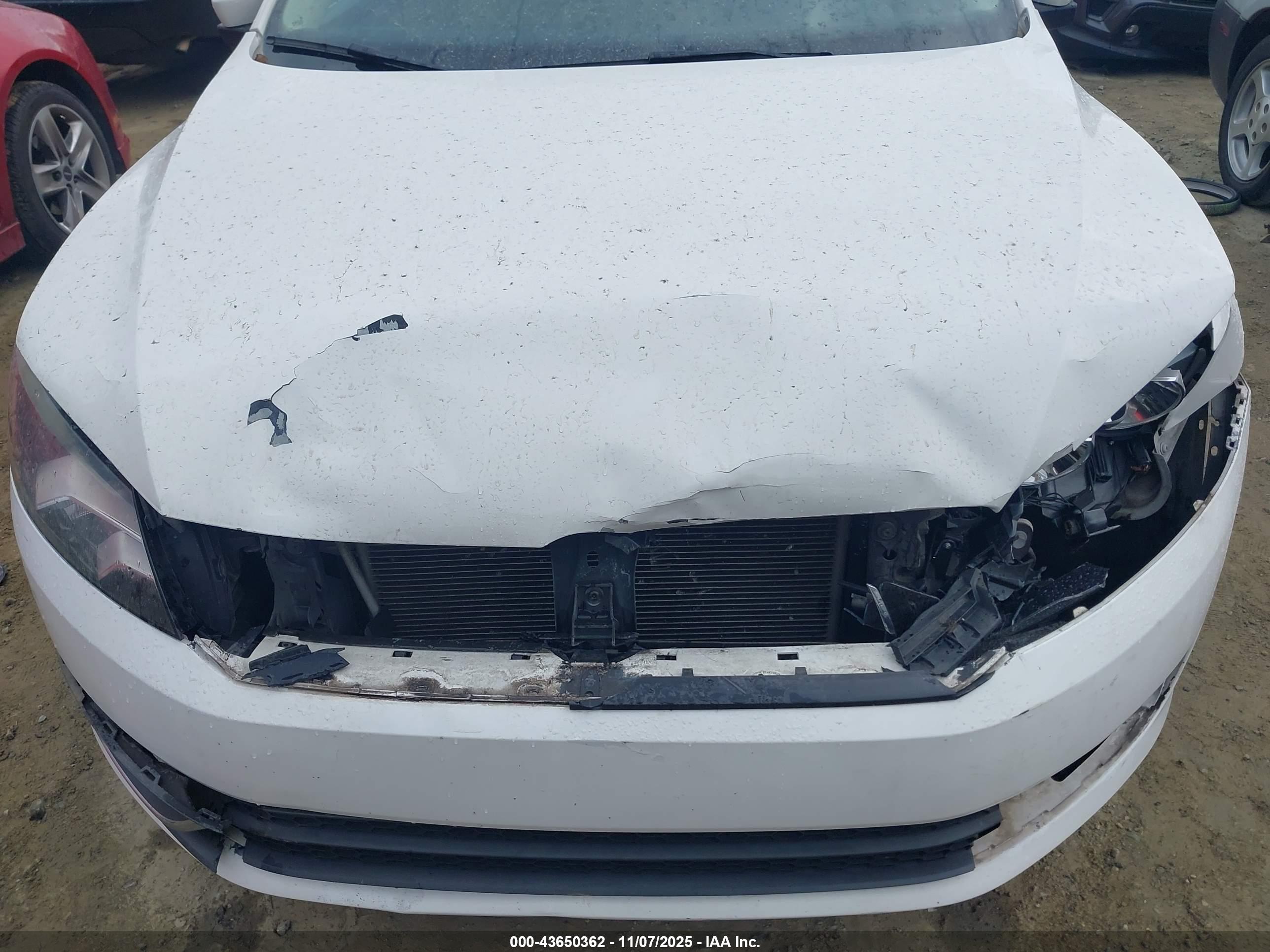 VOLKSWAGEN PASSAT image 6