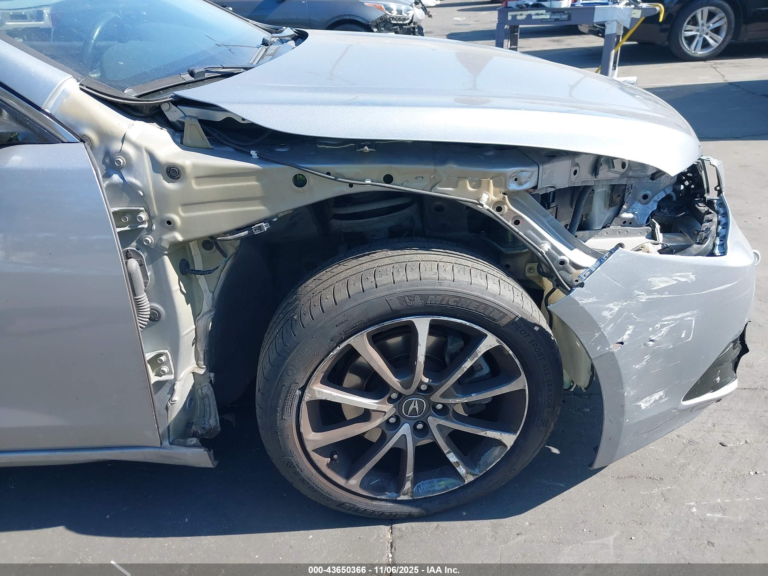 ACURA TLX image 6