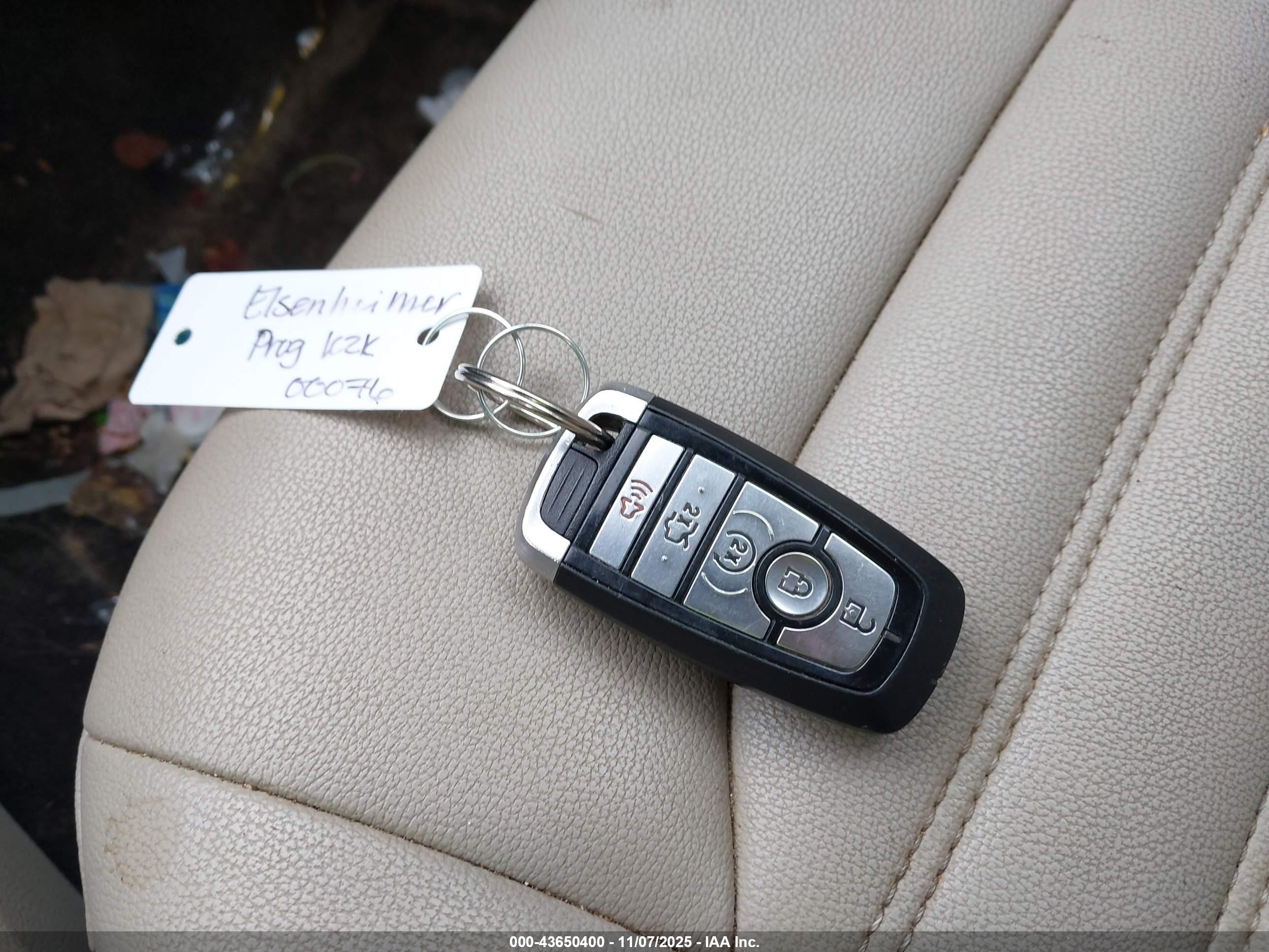 FORD FUSION image 11