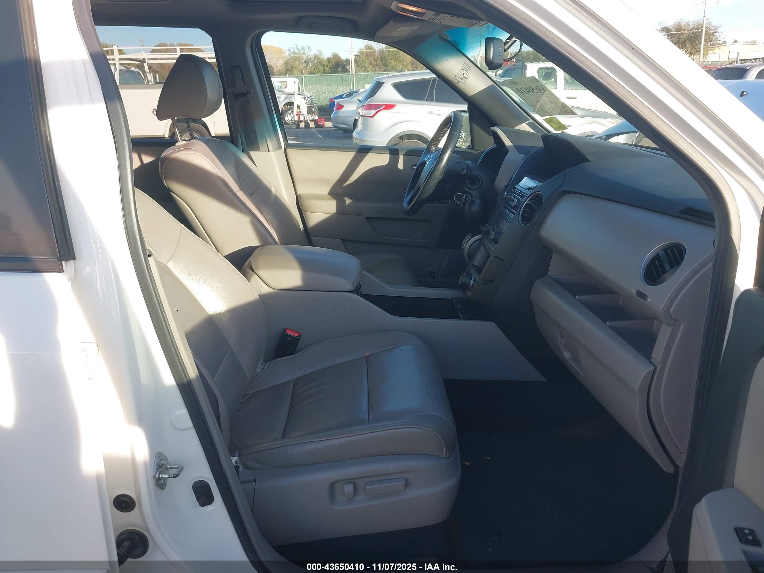 HONDA PILOT image 5