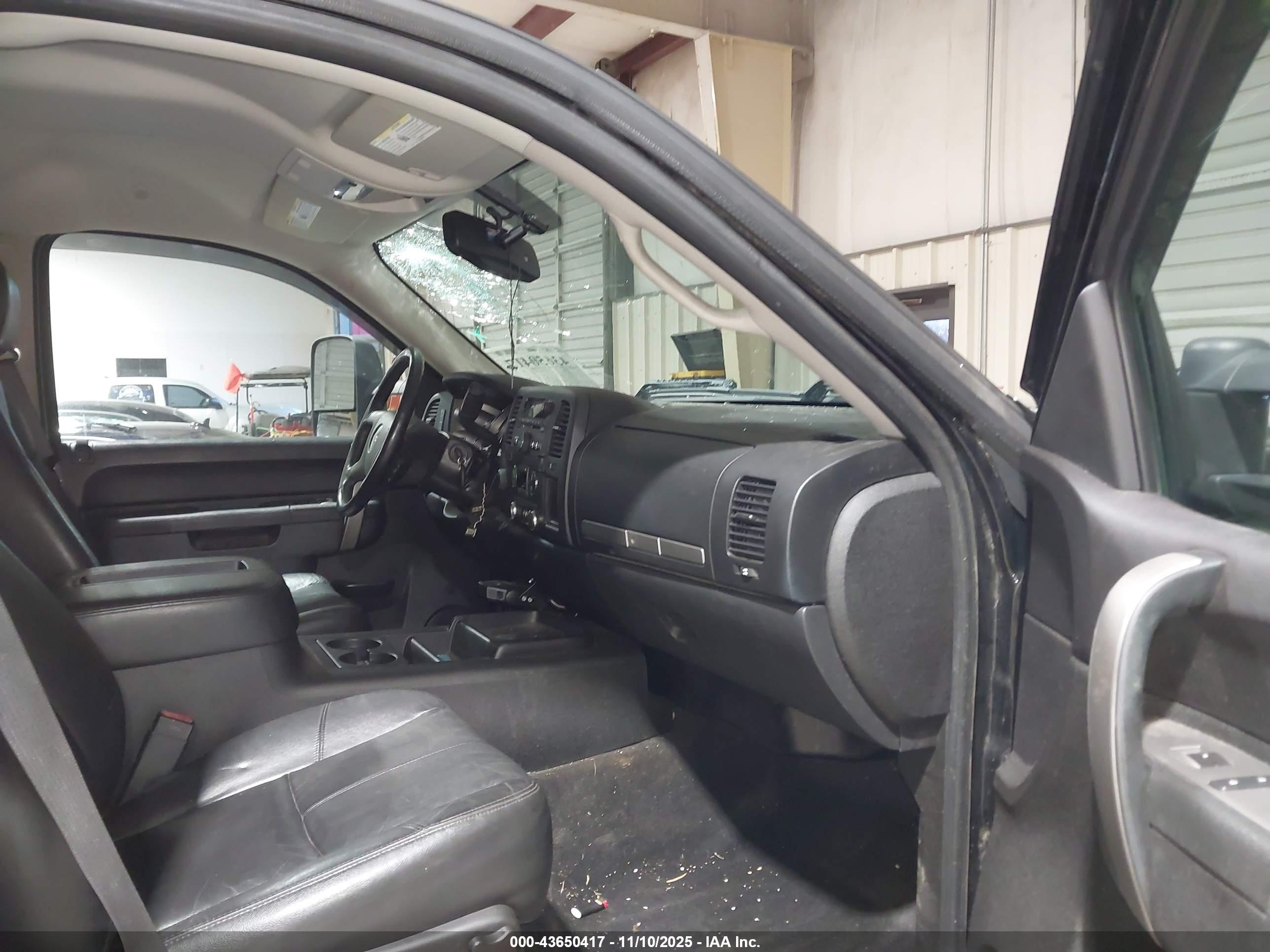 GMC SIERRA image 5