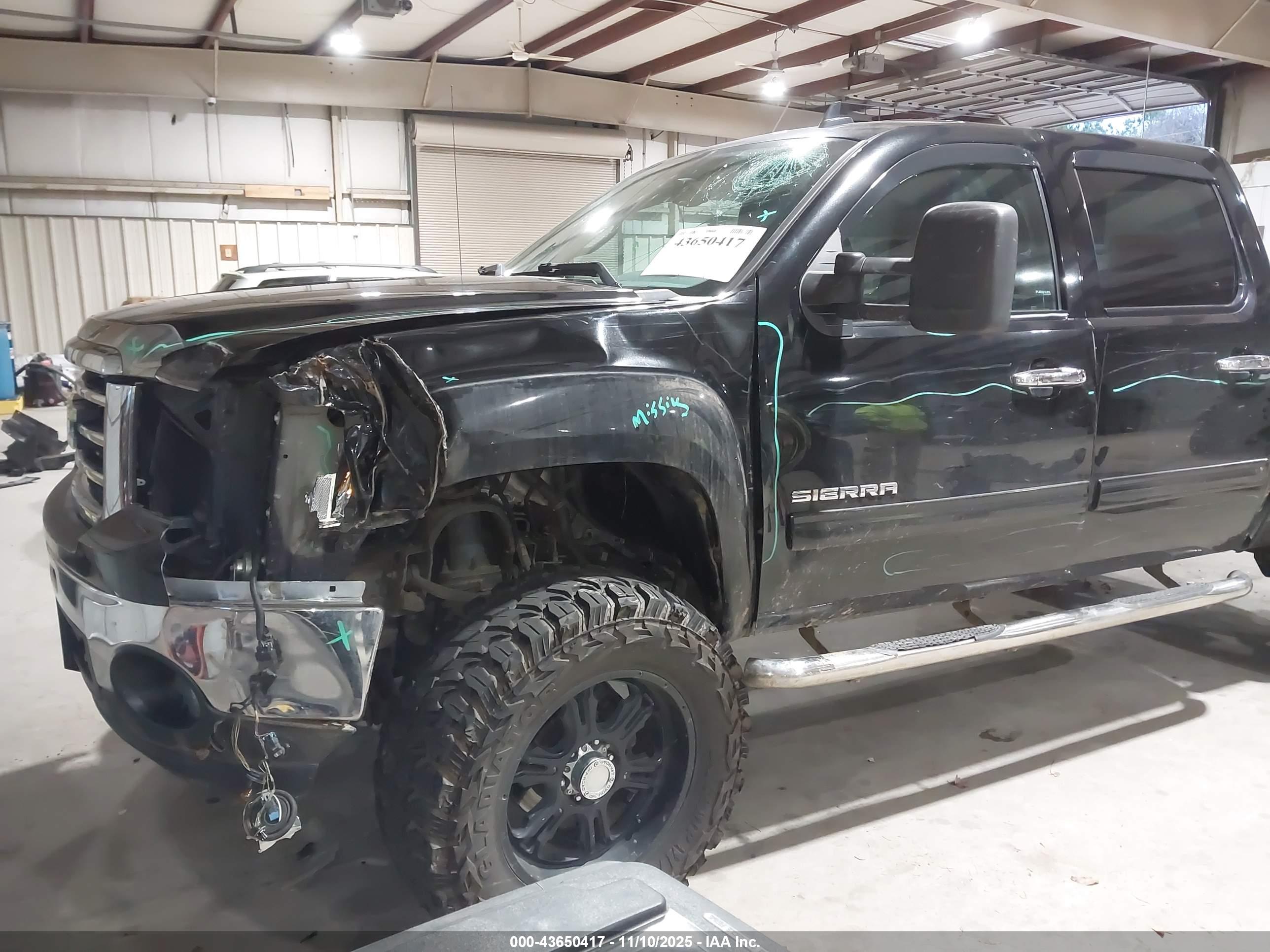 GMC SIERRA image 6
