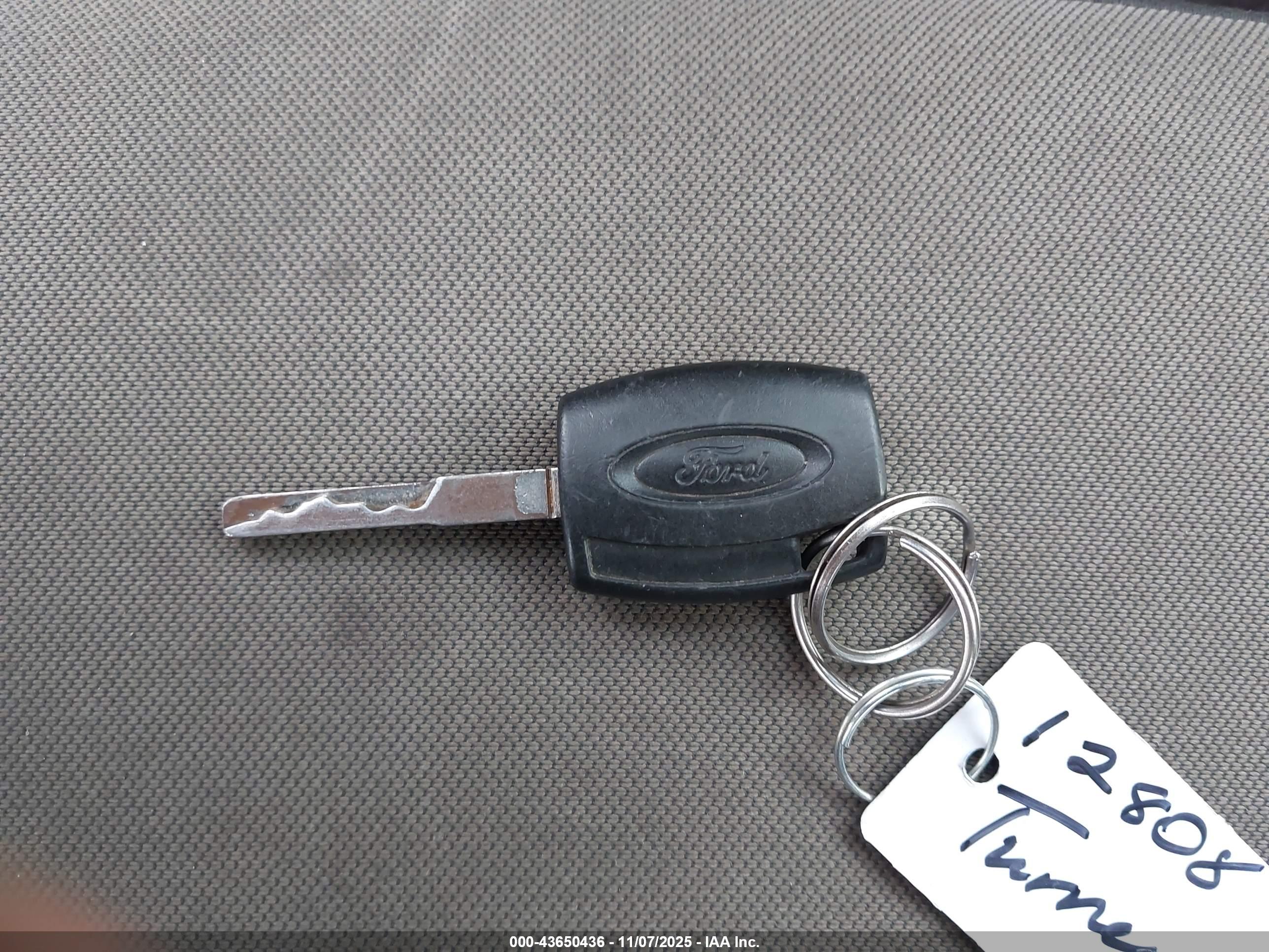 FORD FIESTA image 11