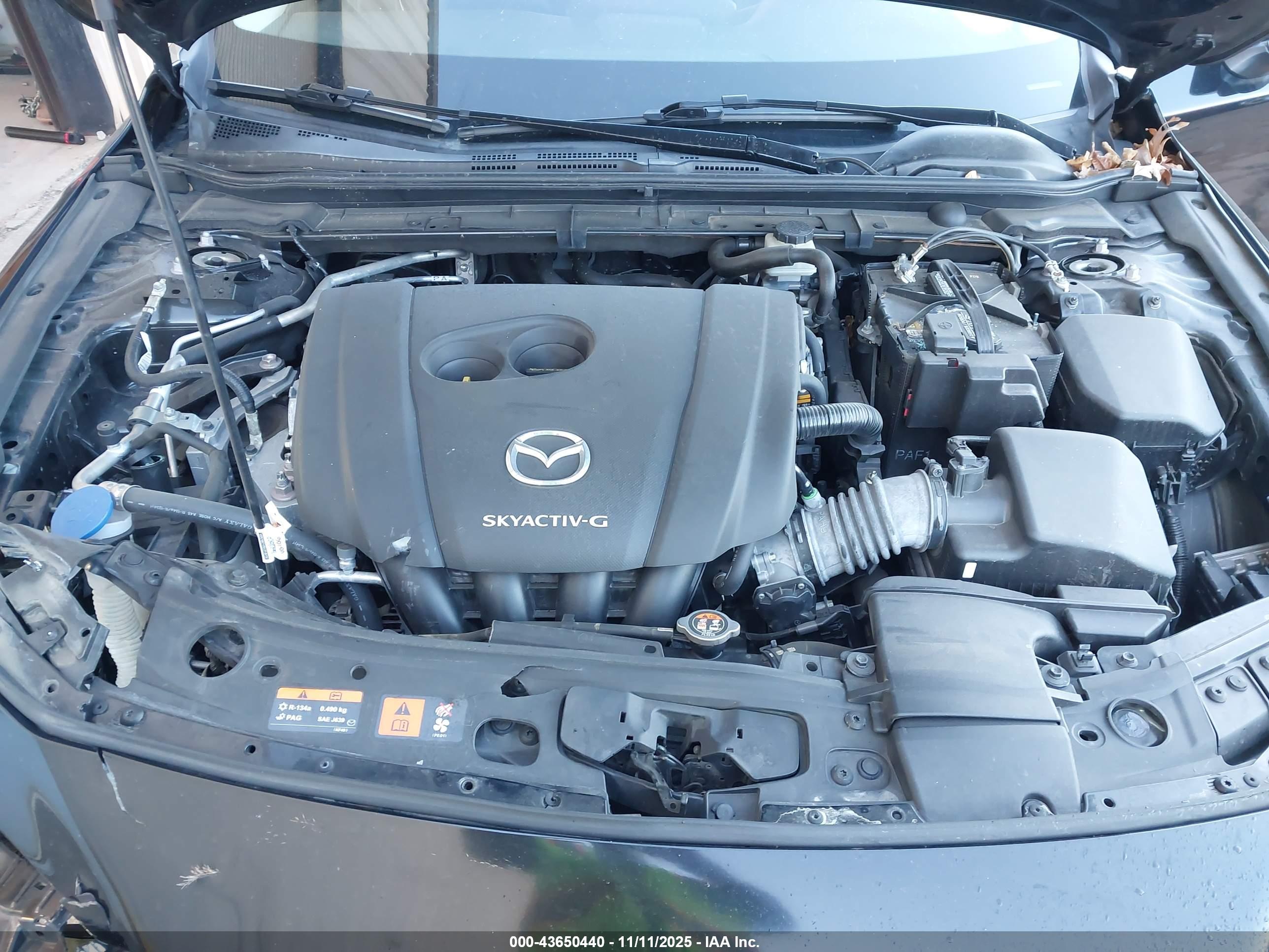 MAZDA MAZDA3 image 10