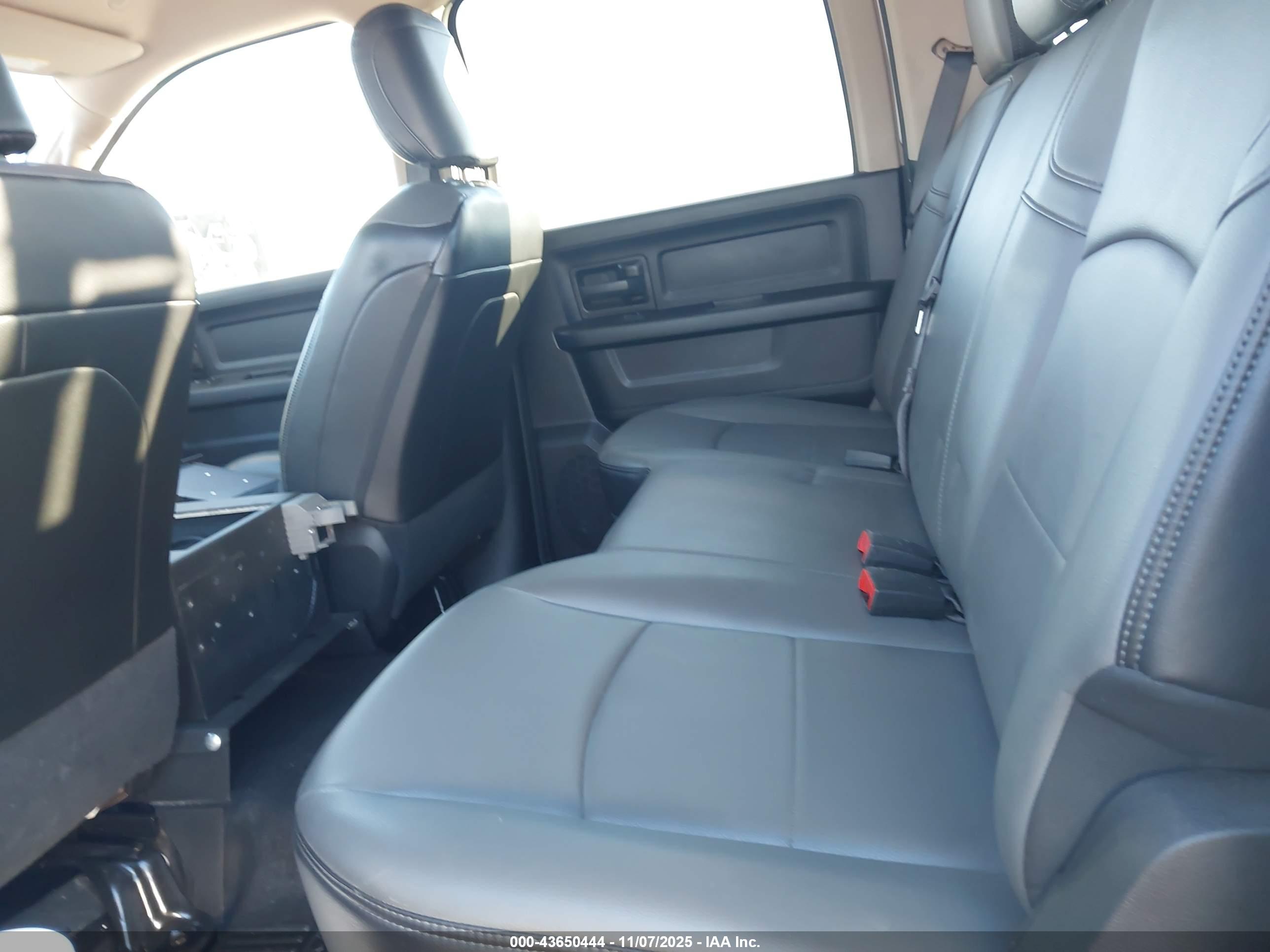 RAM 2500 image 8
