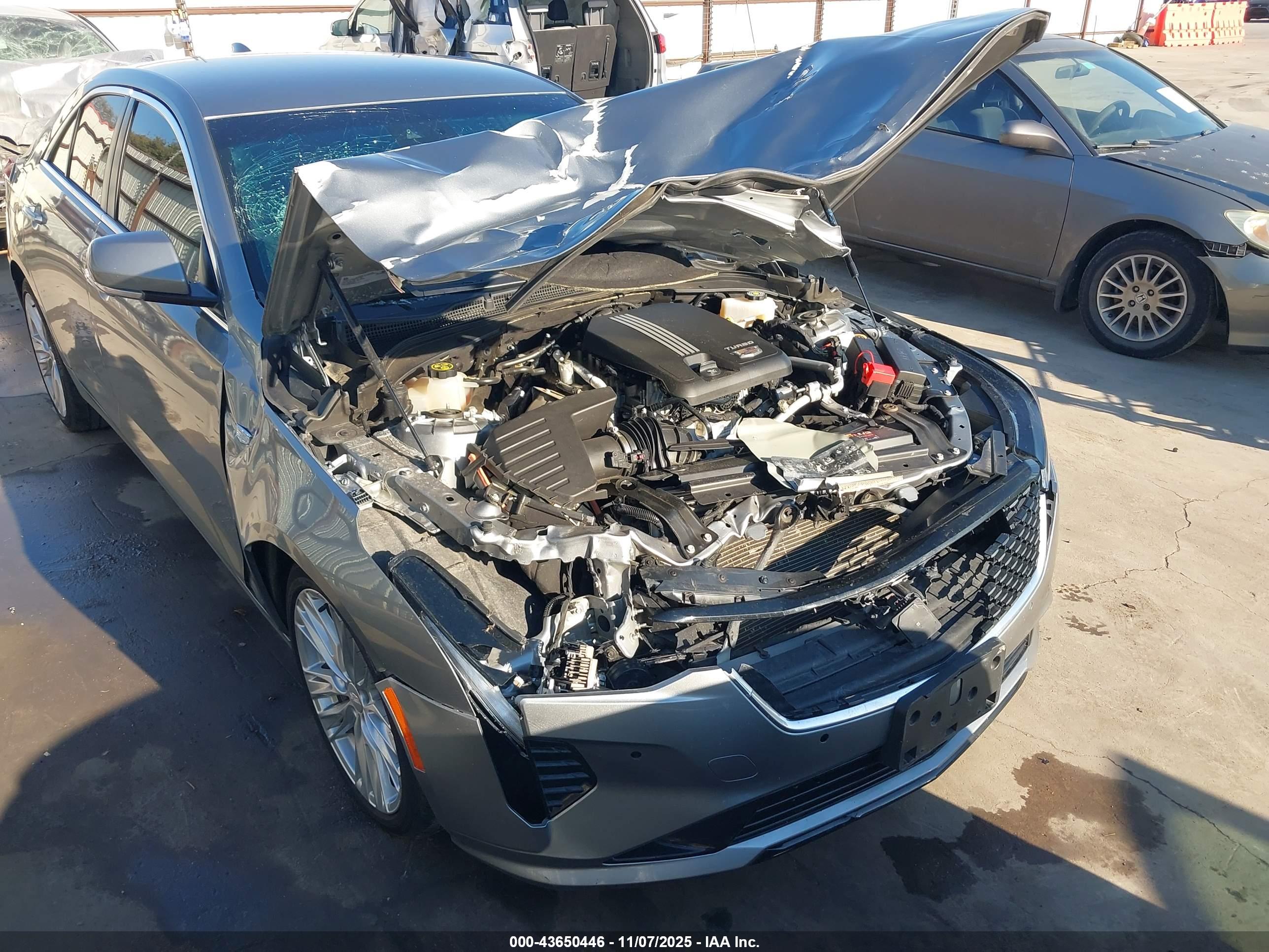 CADILLAC CT4 image 6