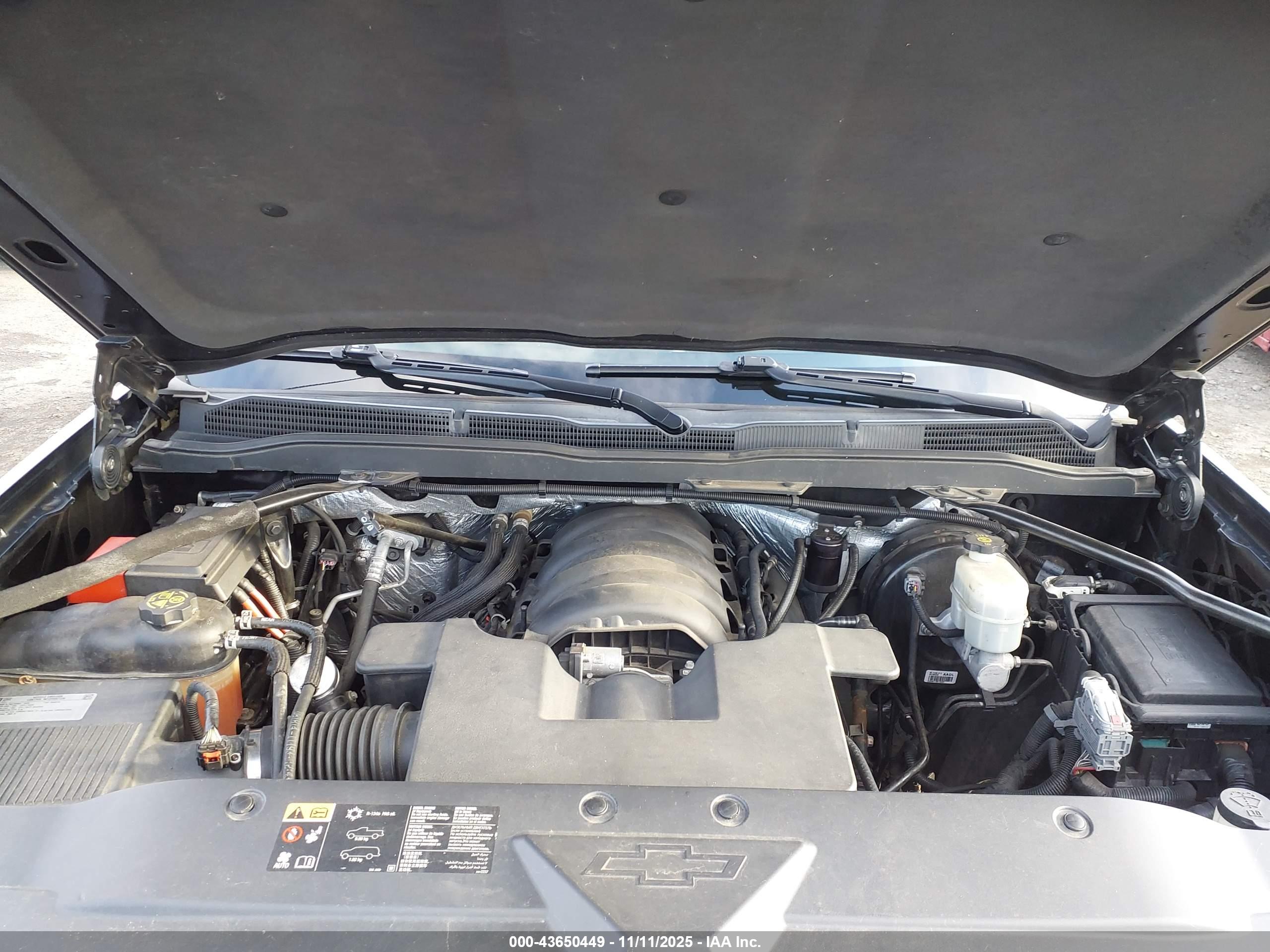 CHEVROLET SILVERADO image 10