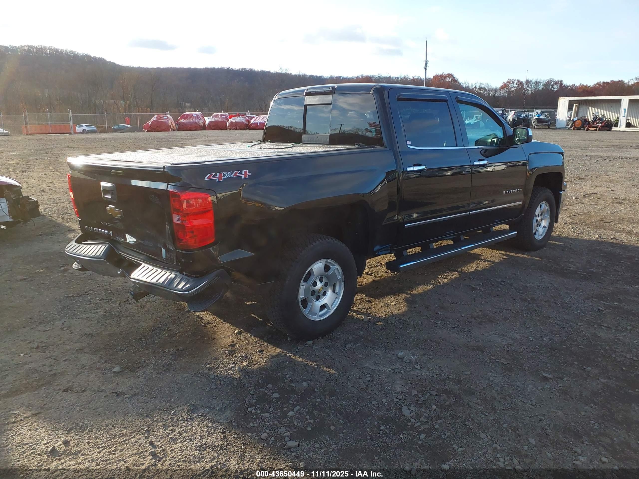 CHEVROLET SILVERADO image 4