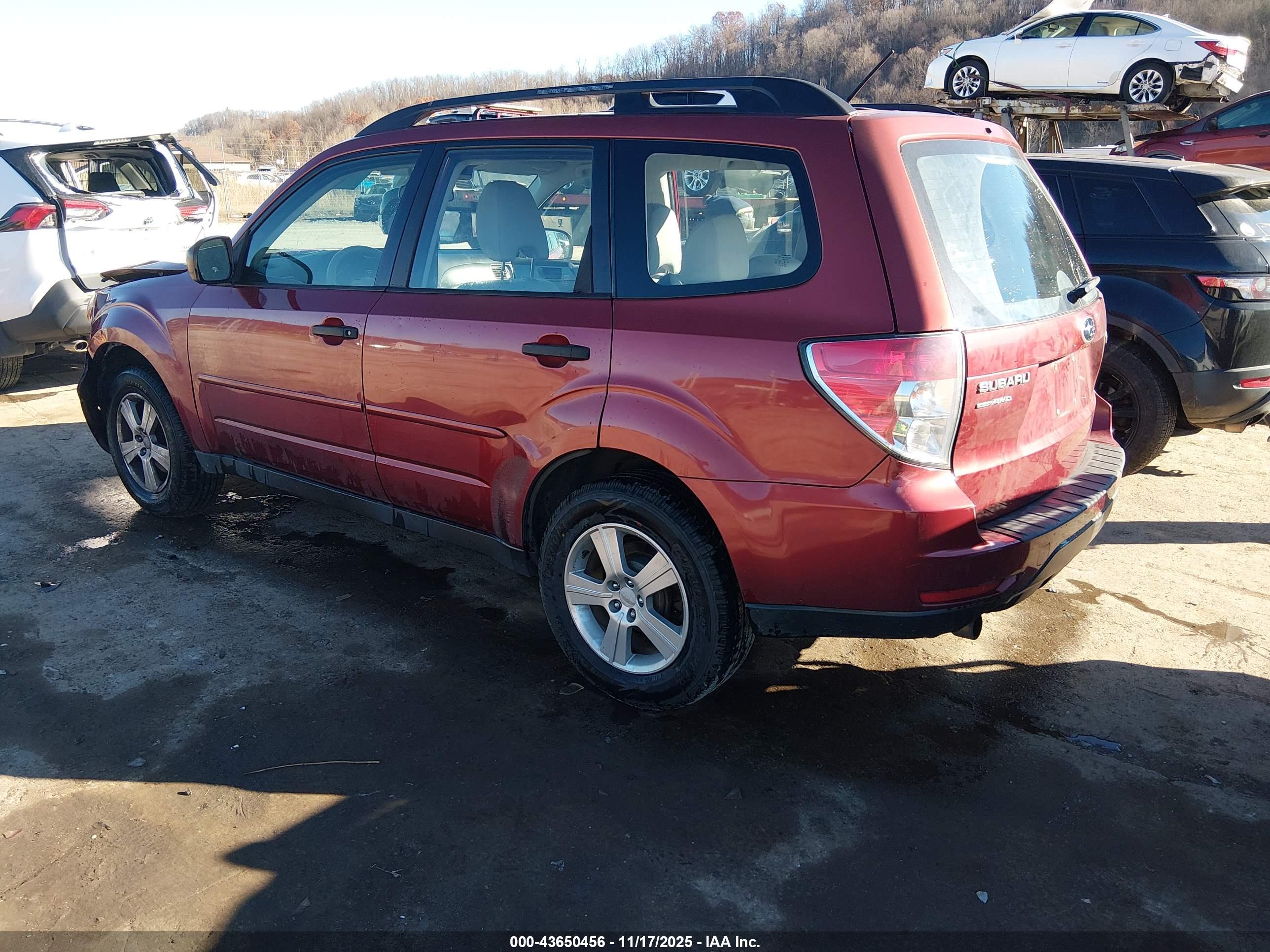 SUBARU FORESTER image 3