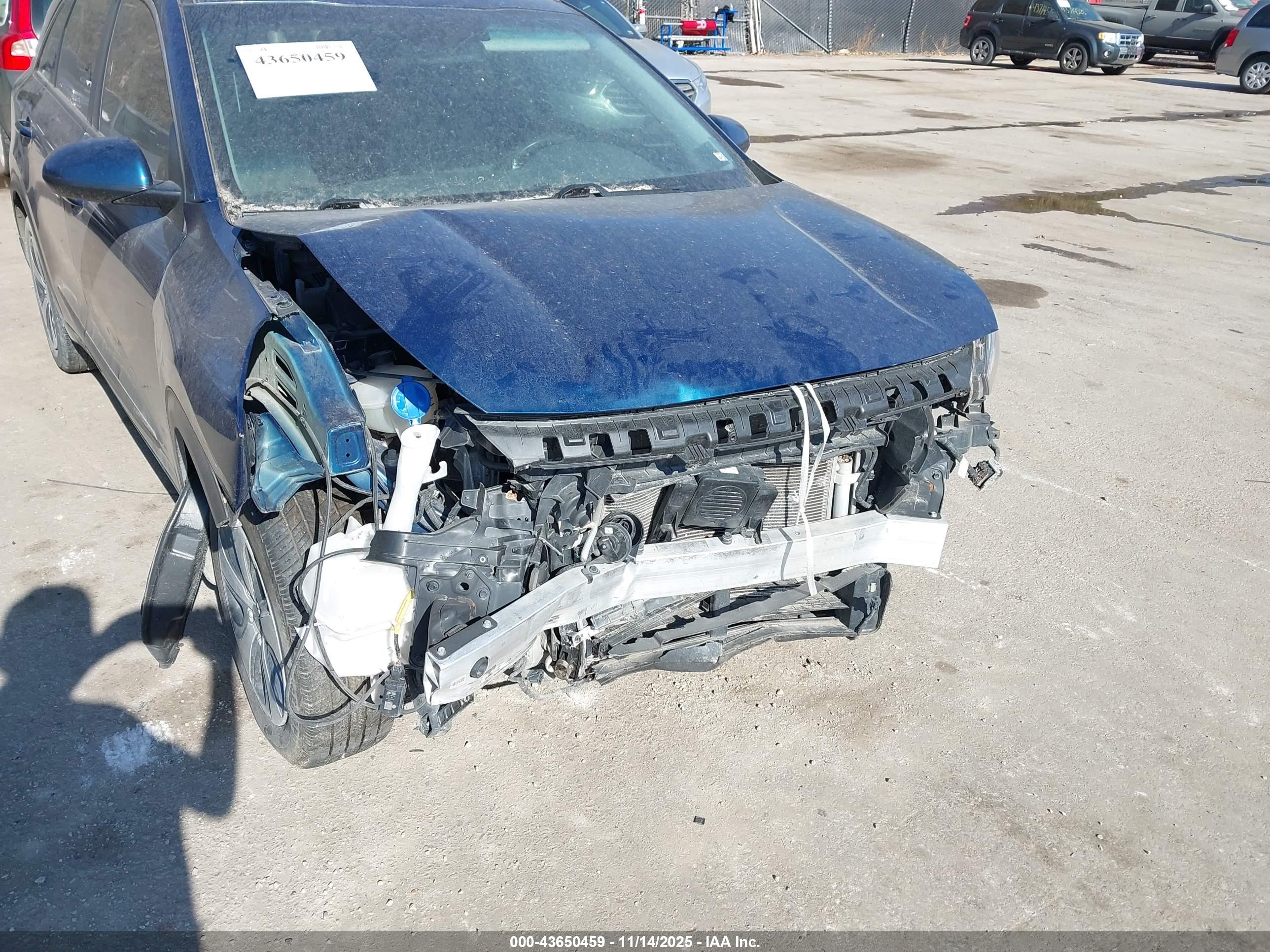 KIA NIRO image 6