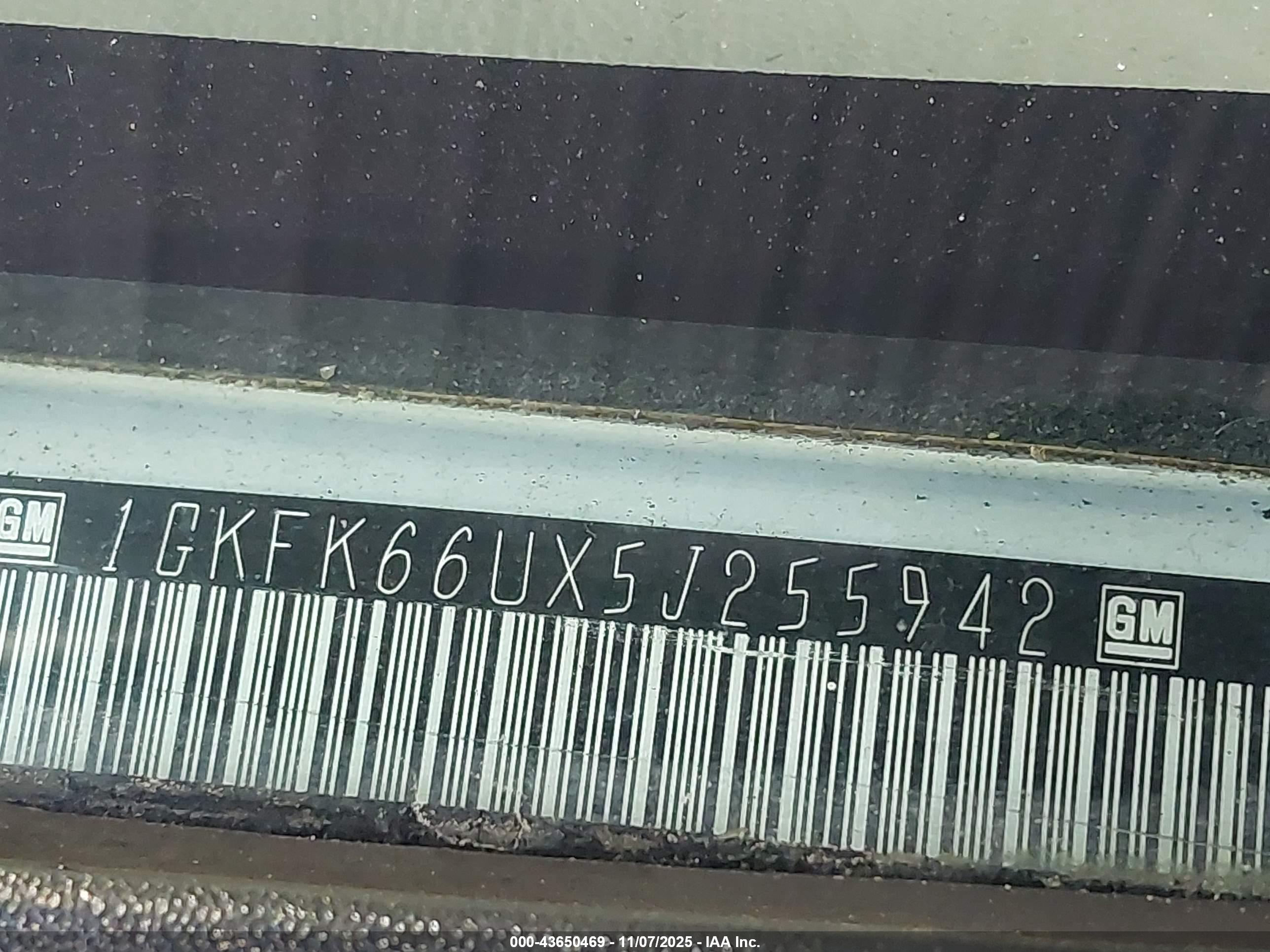 GMC YUKON image 9