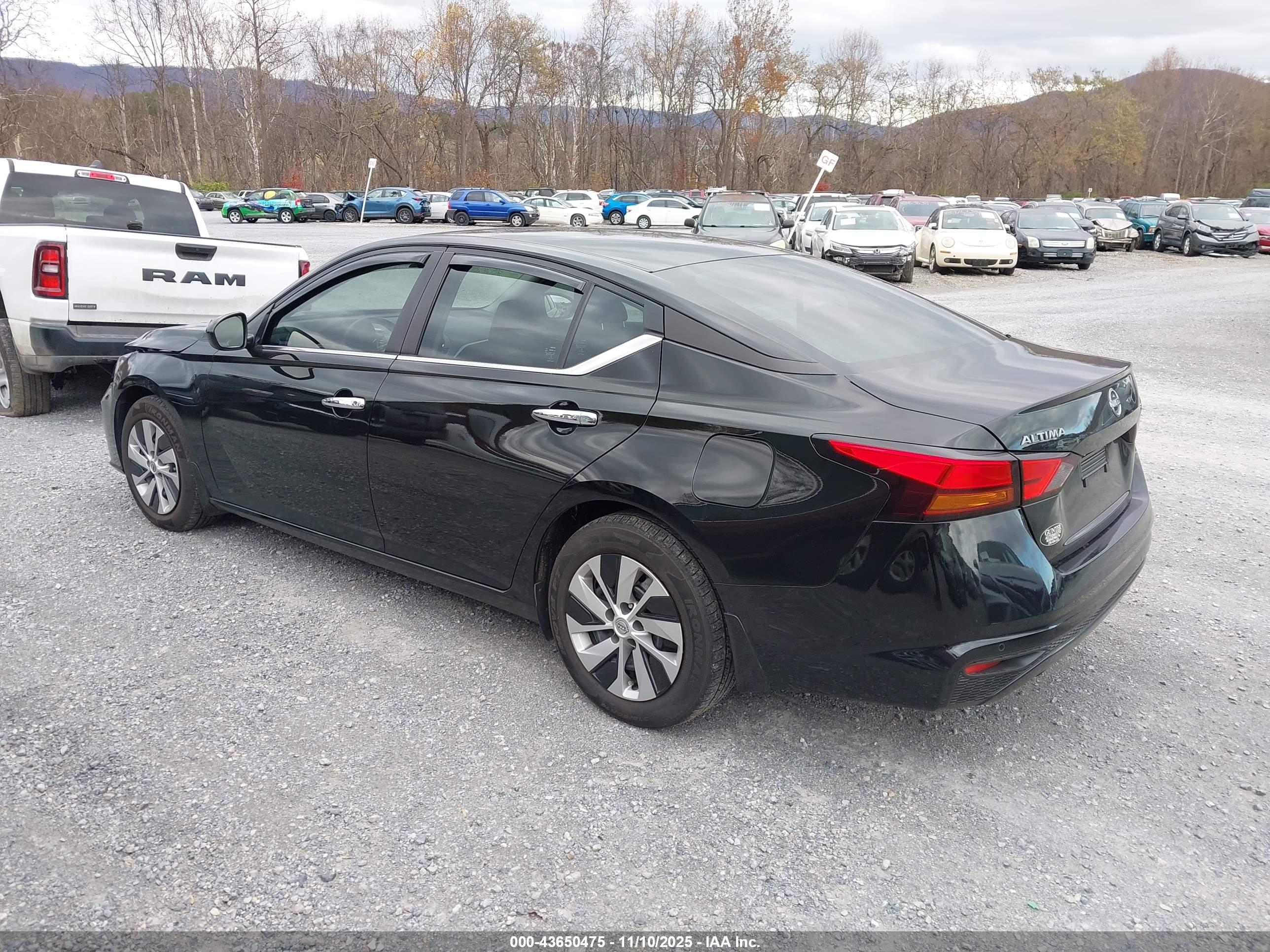 NISSAN ALTIMA image 3