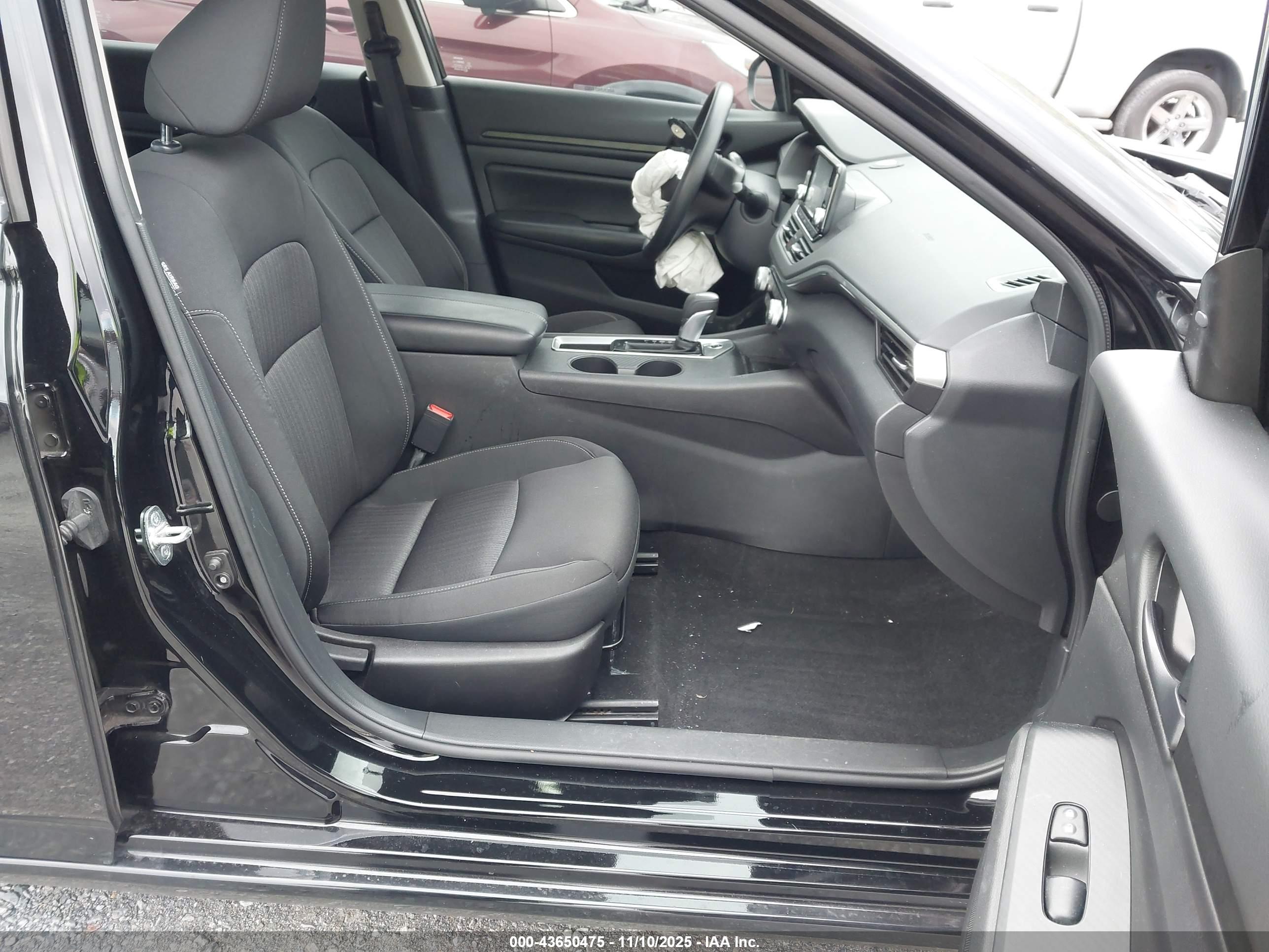 NISSAN ALTIMA image 5