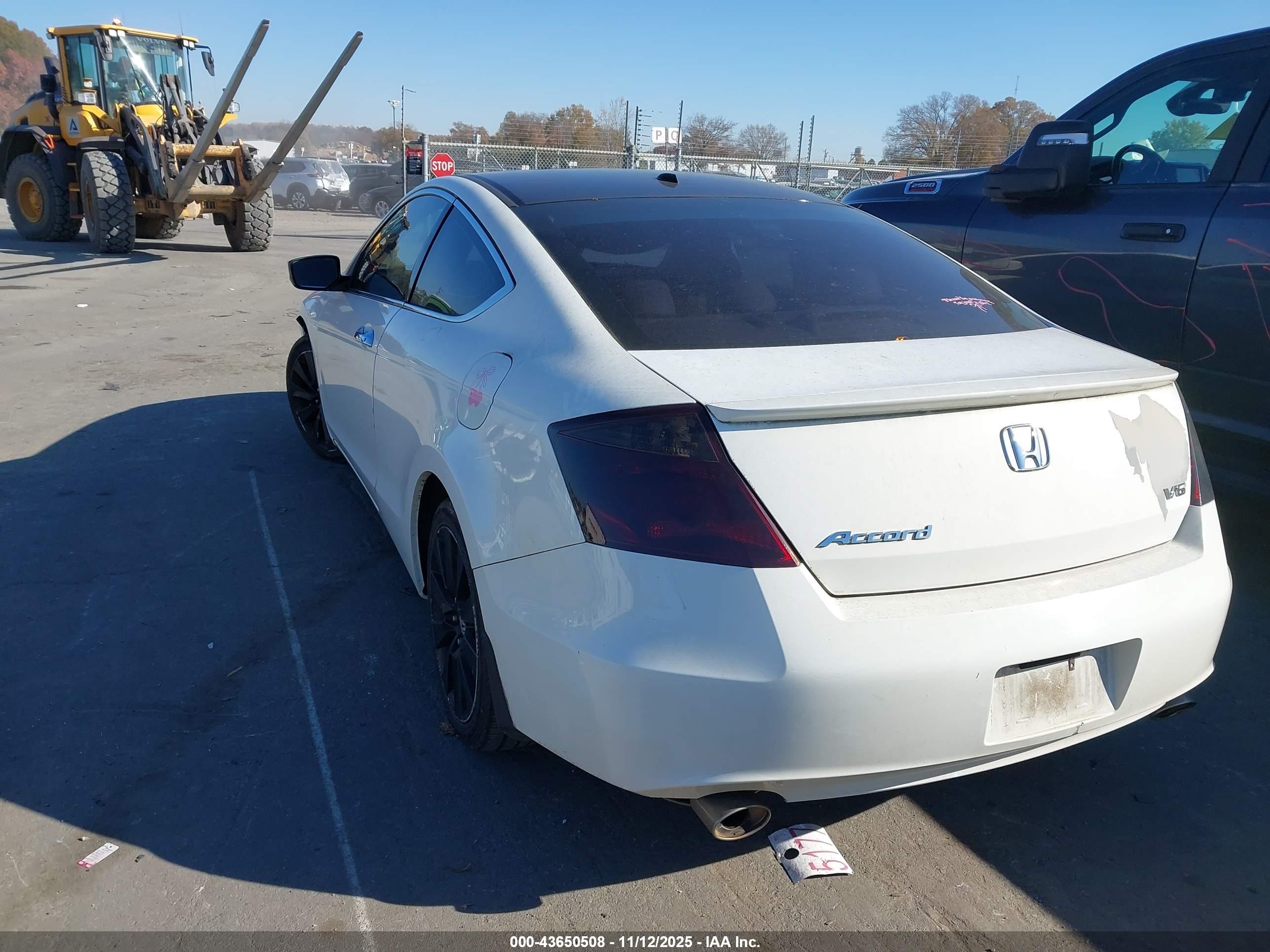HONDA ACCORD image 3