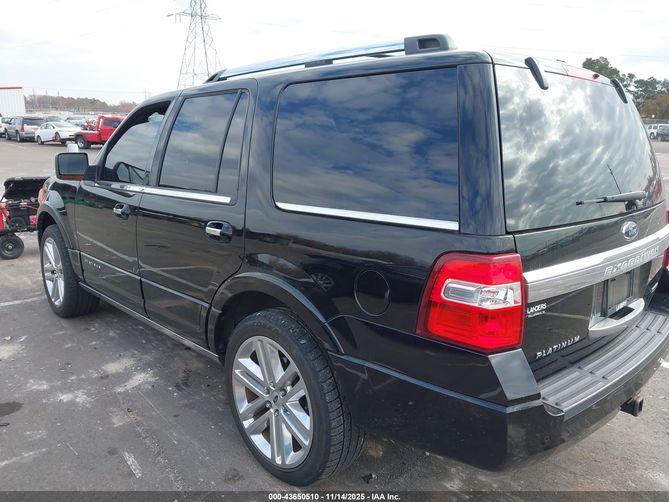 FORD EXPEDITION image 3