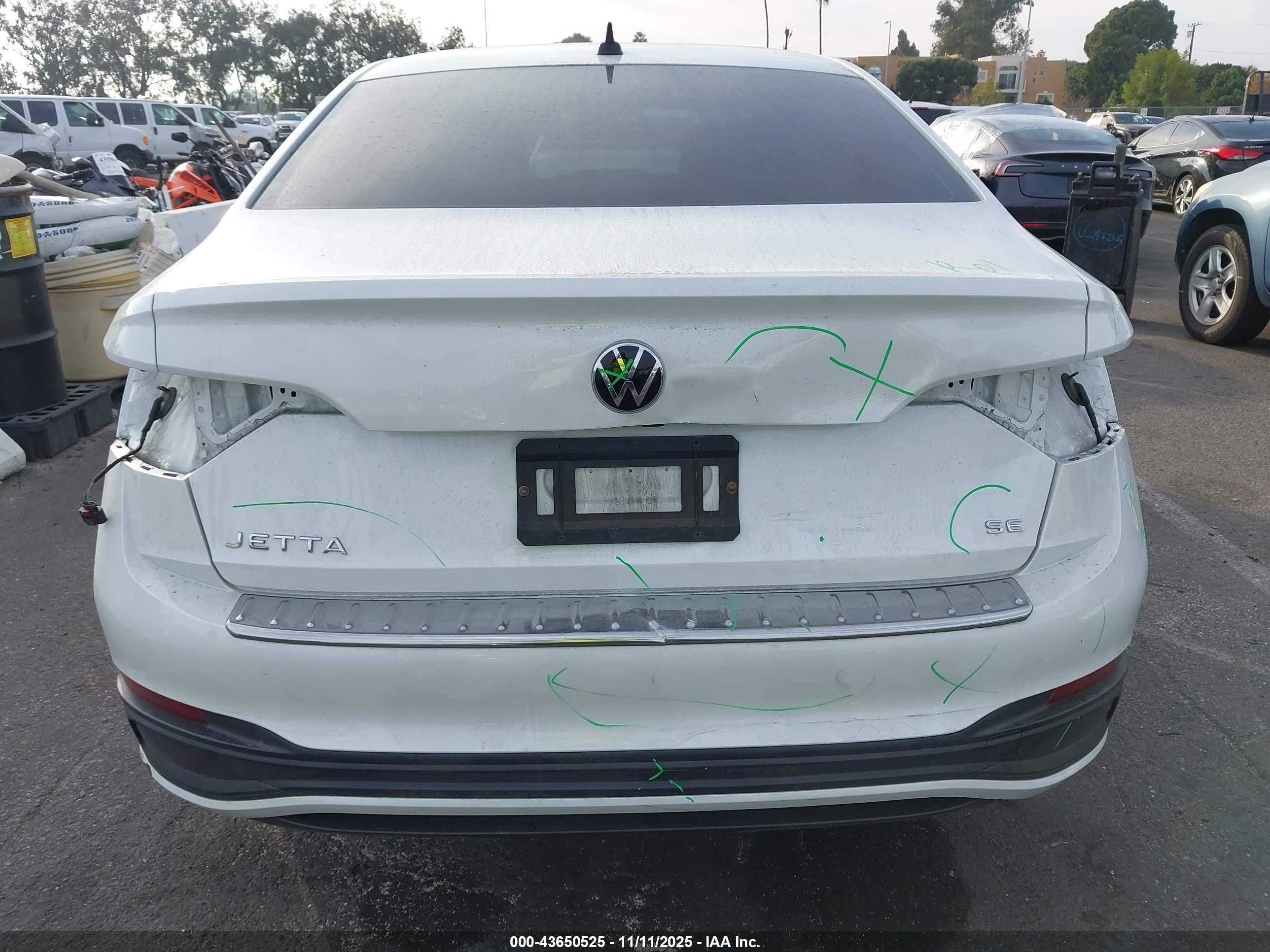 VOLKSWAGEN JETTA image 6