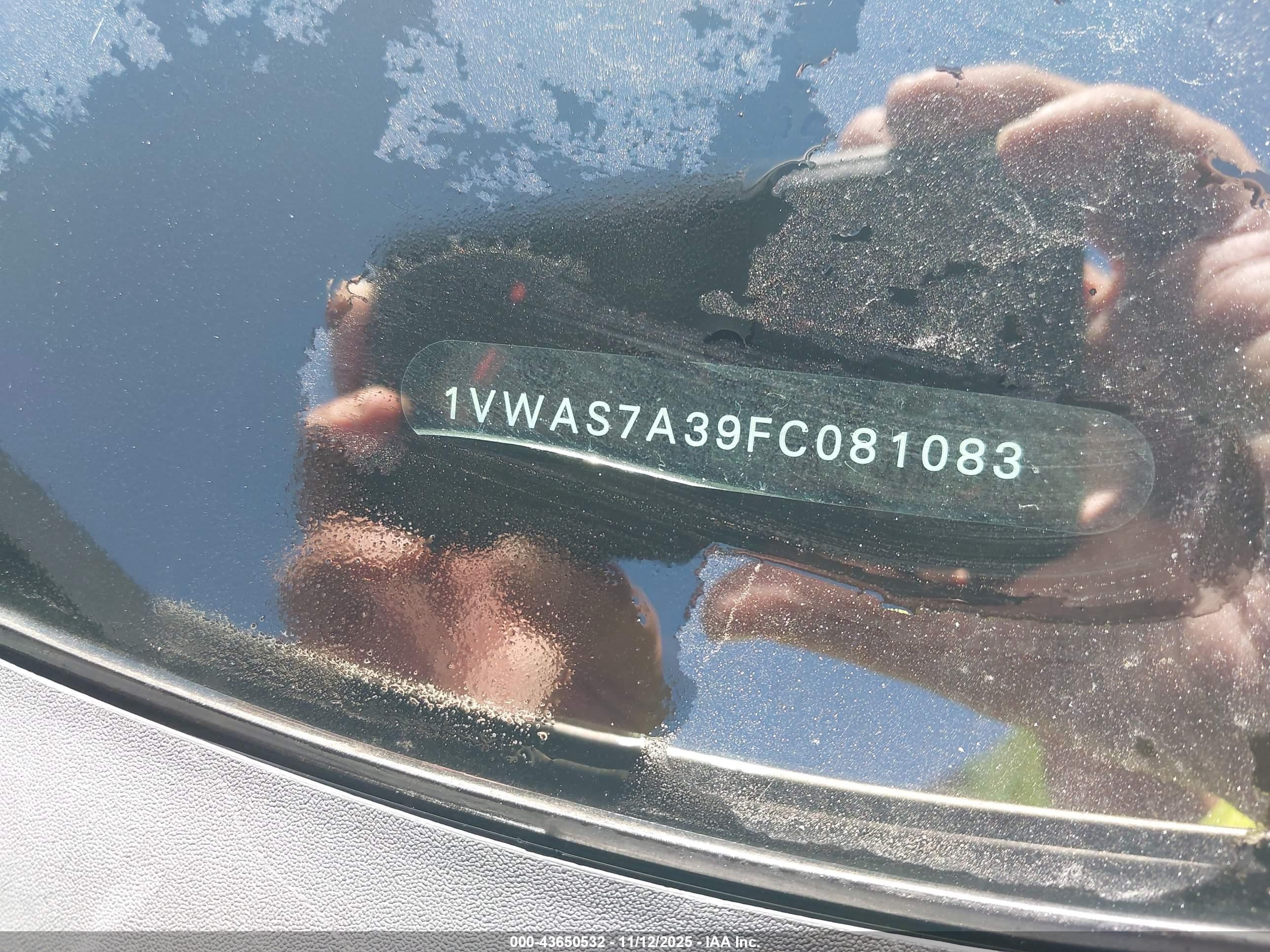 VOLKSWAGEN PASSAT image 9