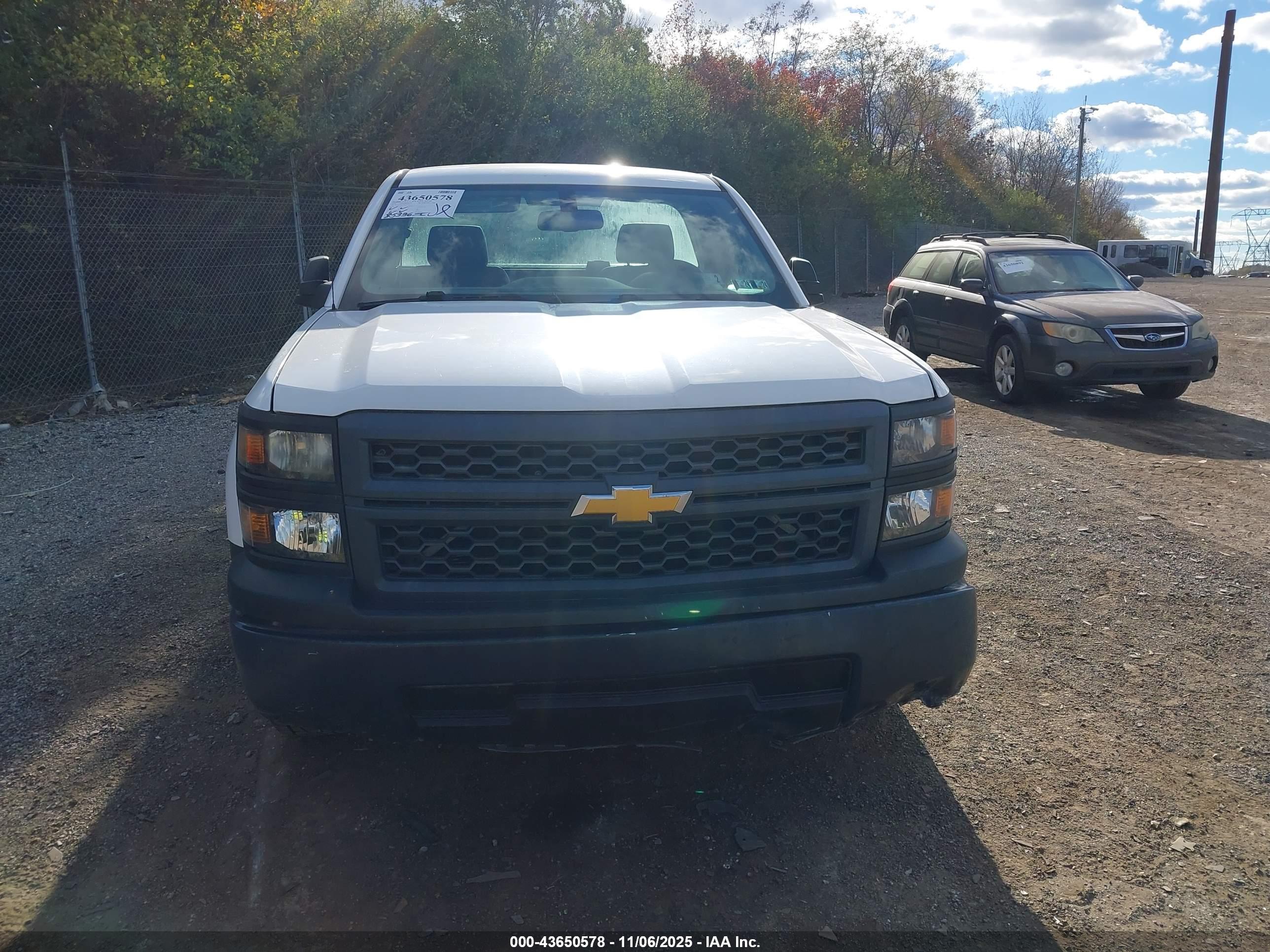 CHEVROLET SILVERADO image 6